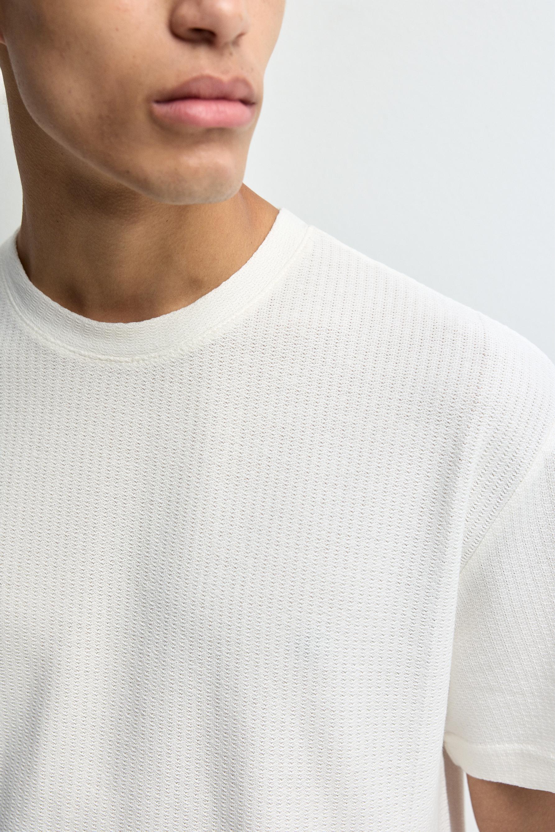 Texture T-shirt — VANILLA