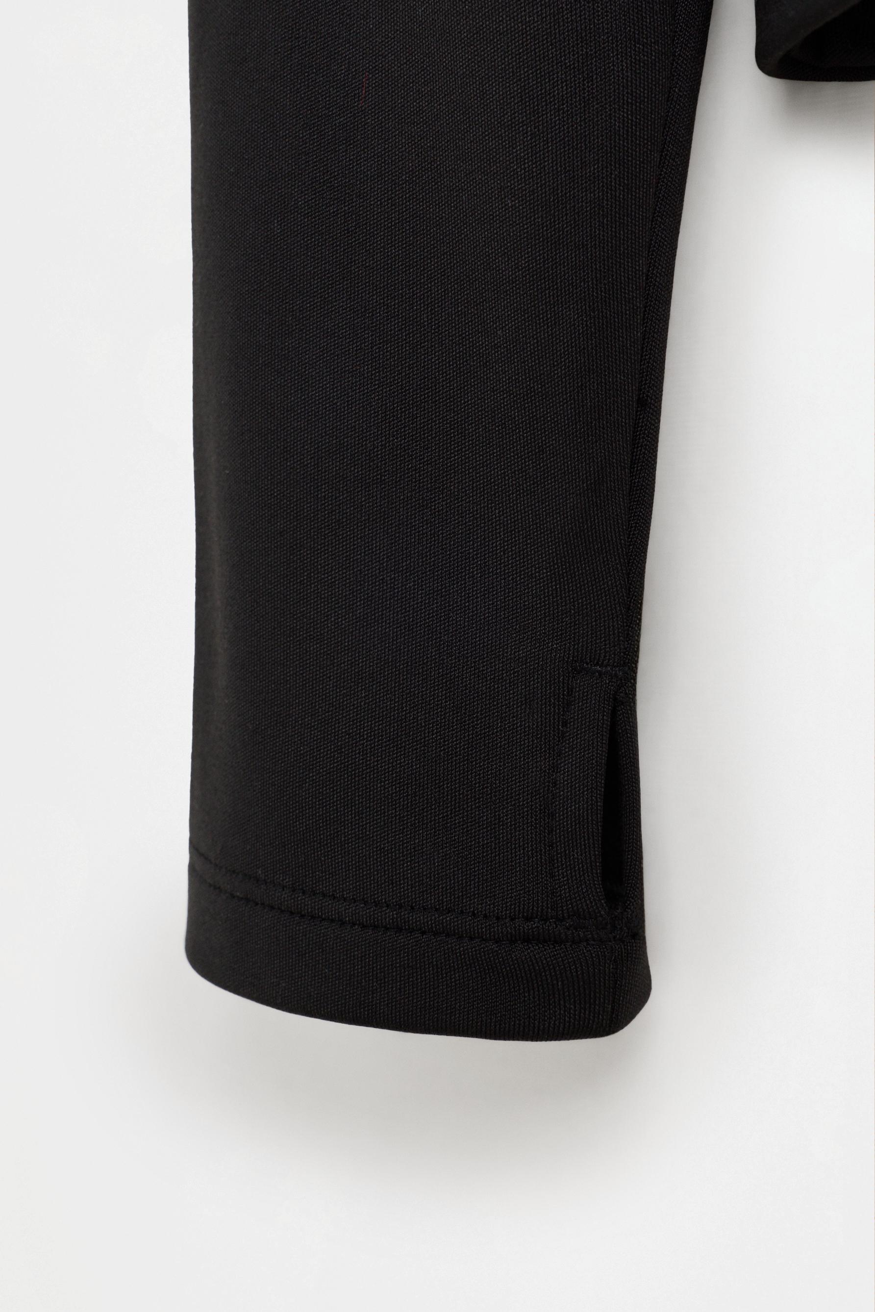 MEDIUM WEIGHT Thermal Comfort T-shirt — BLACK