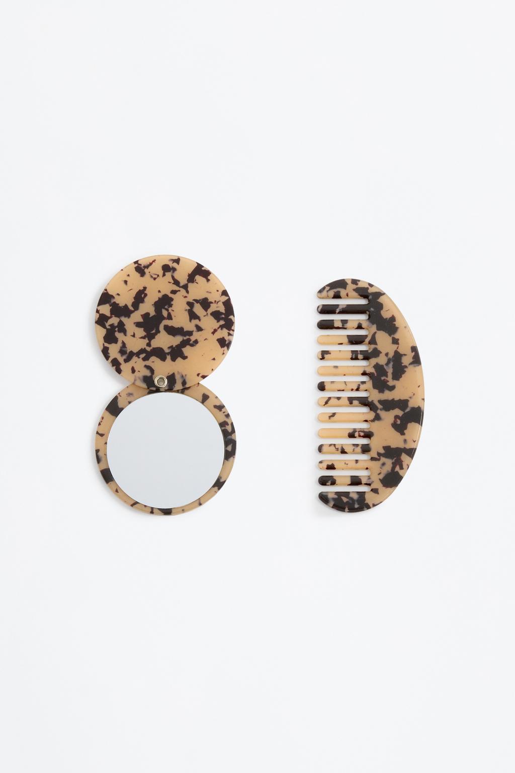 Mirror and comb set