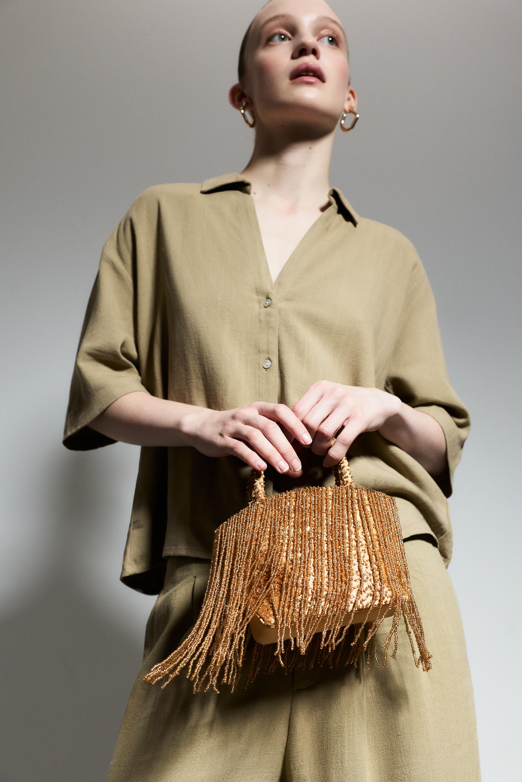 Mini shopper bag with beads and fringe — GOLD