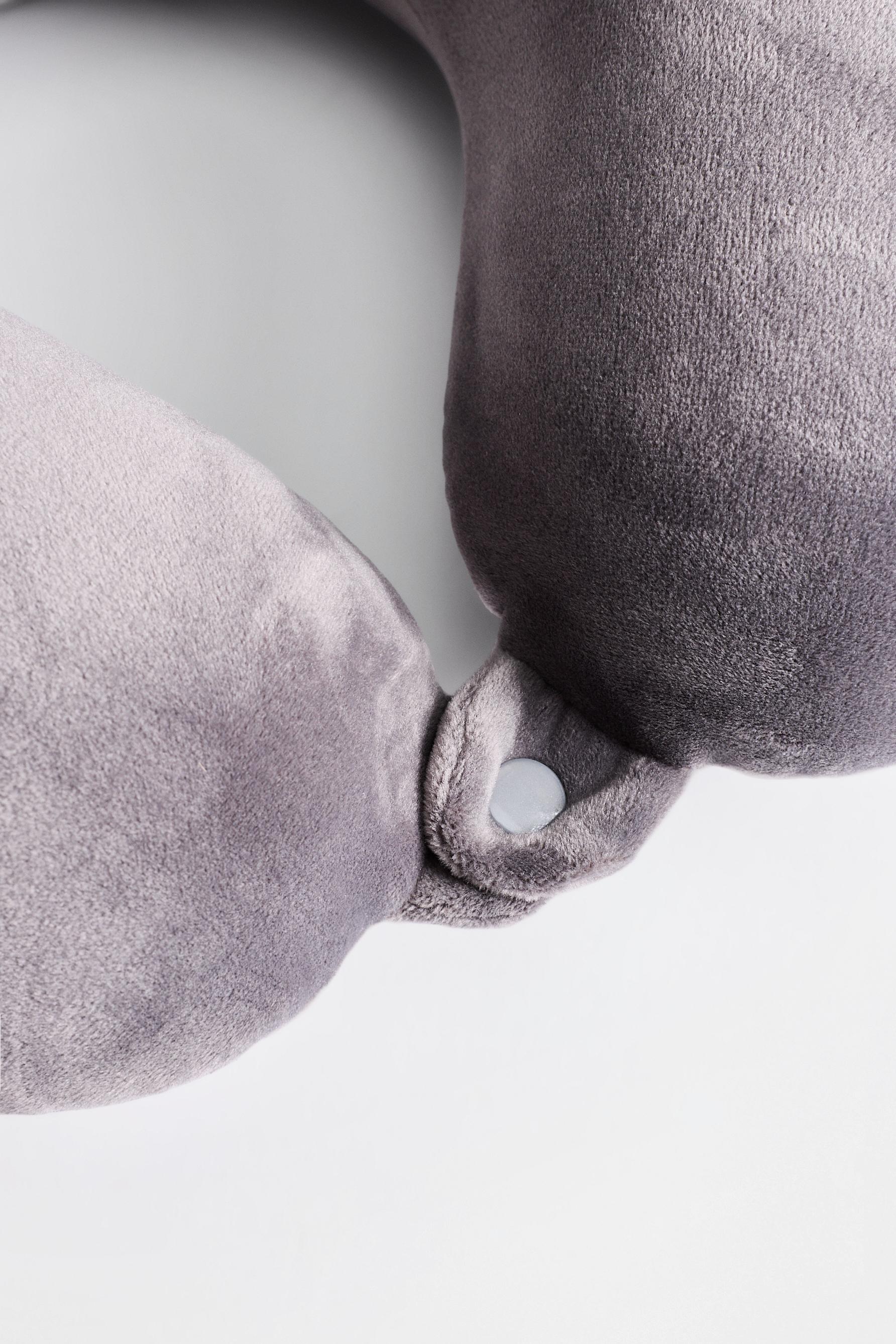 Travel cushion — PEARL GREY
