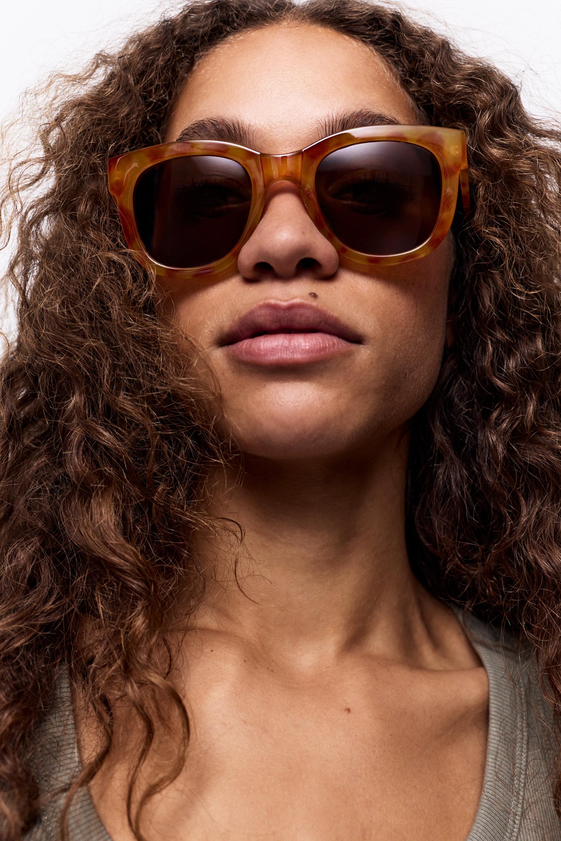 Oversized square sunglasses — PALE BROWN