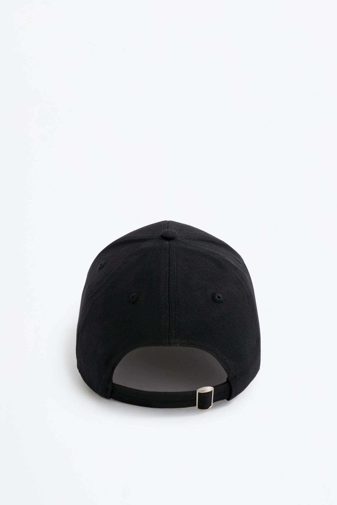 Basic cap — BLACK