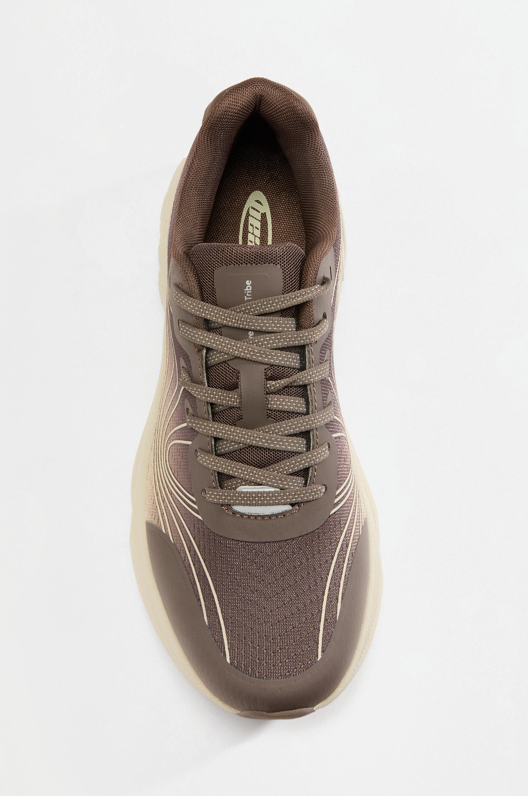 Performance sneakers — OTHERS