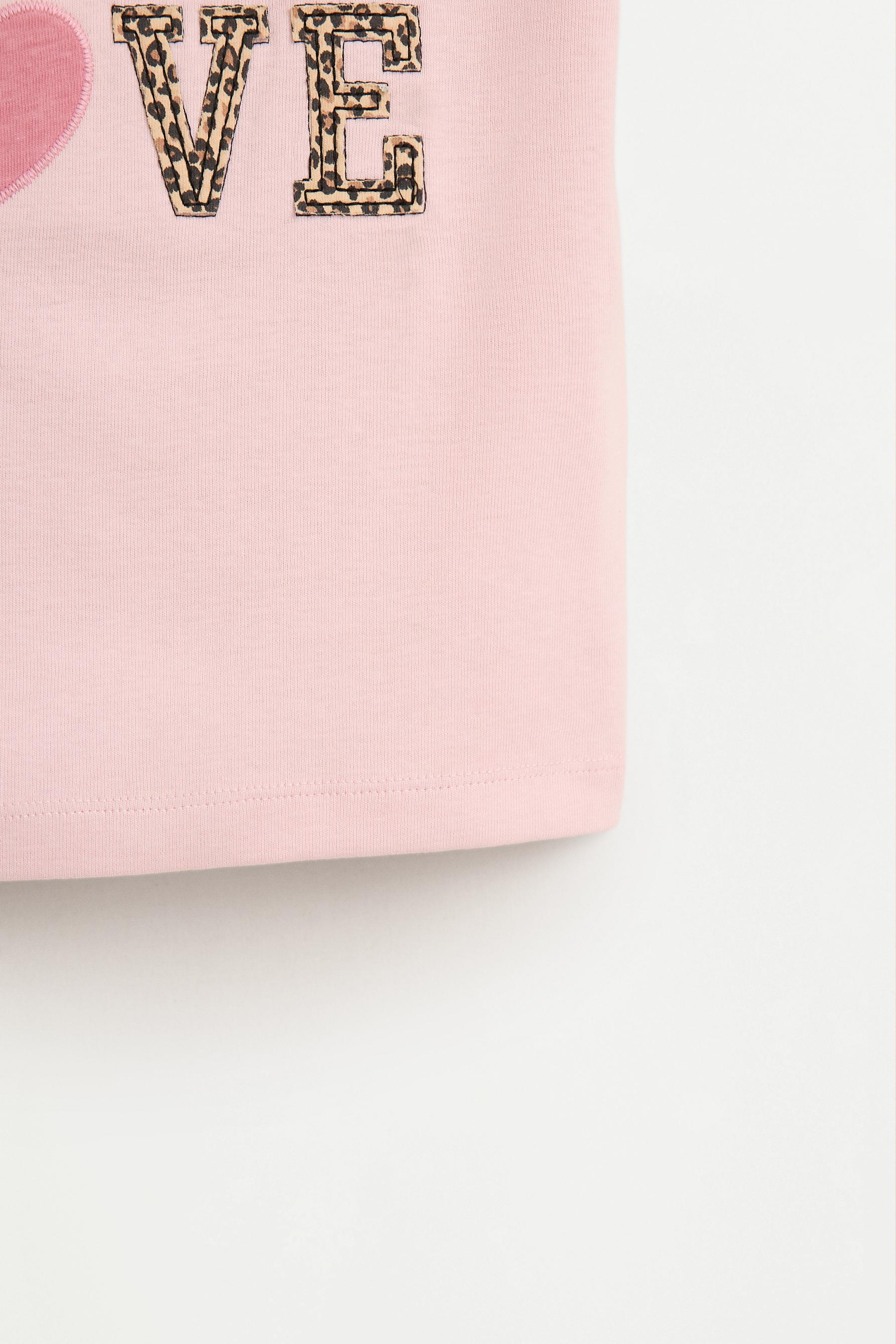 Patch T-shirt — PASTEL PINK
