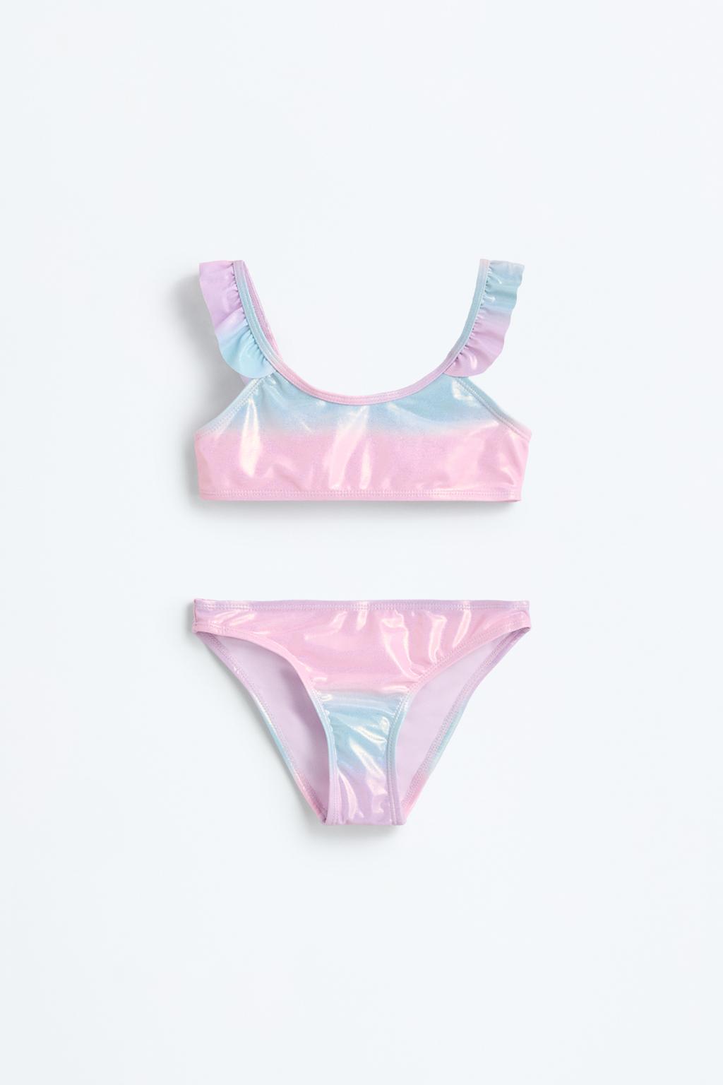 Shiny bikini set with ruffles