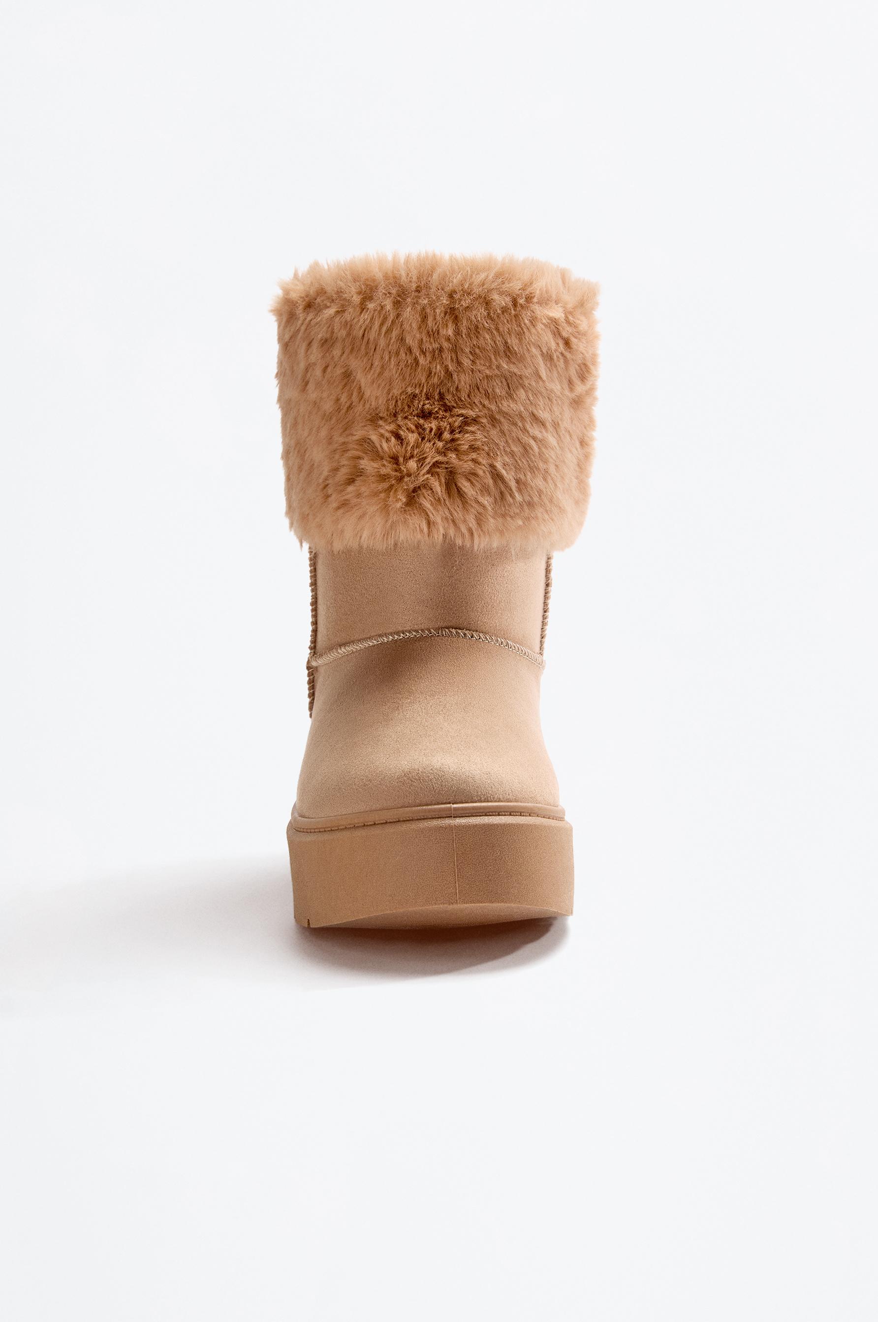 Faux fur collar boots — BROWN