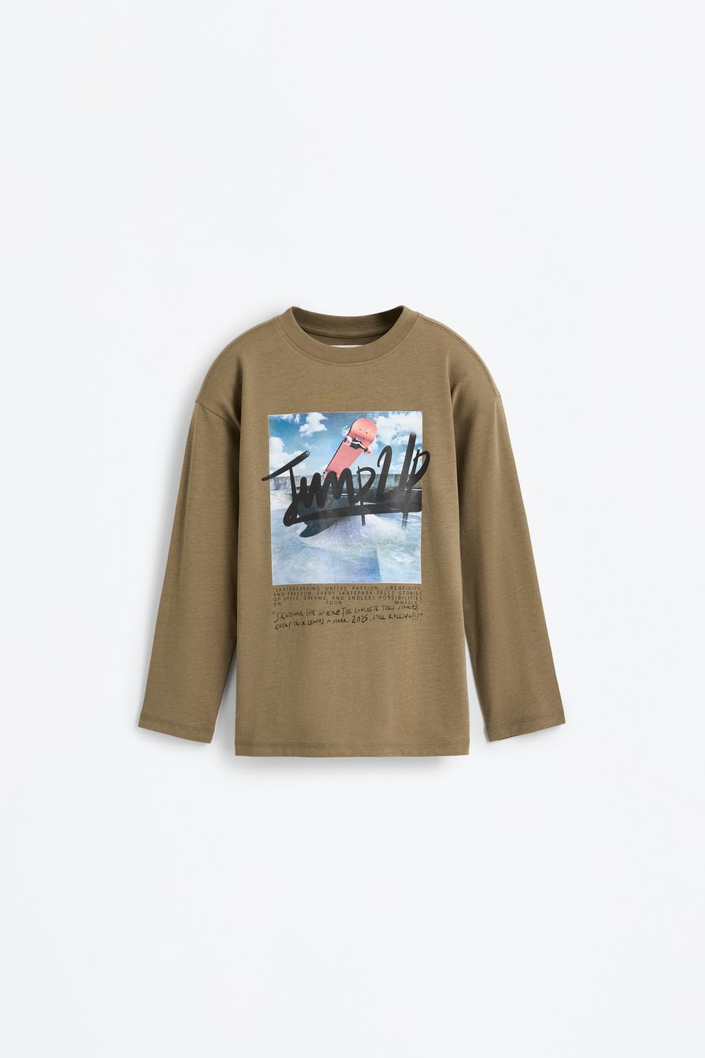 T-shirt com estampado de graffiti
