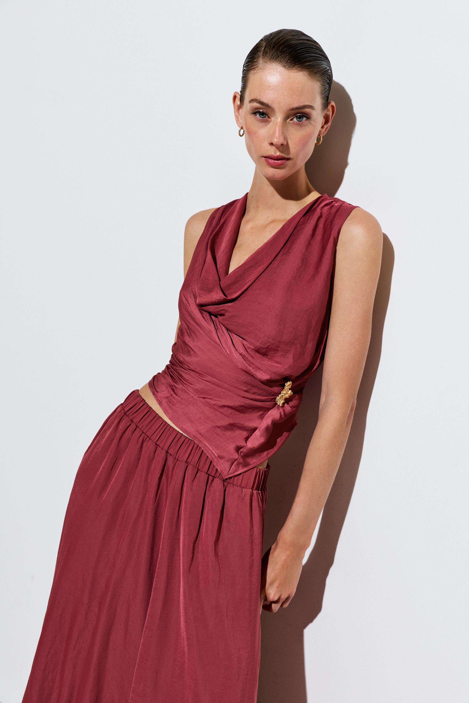 Jewel satin top — MAROON