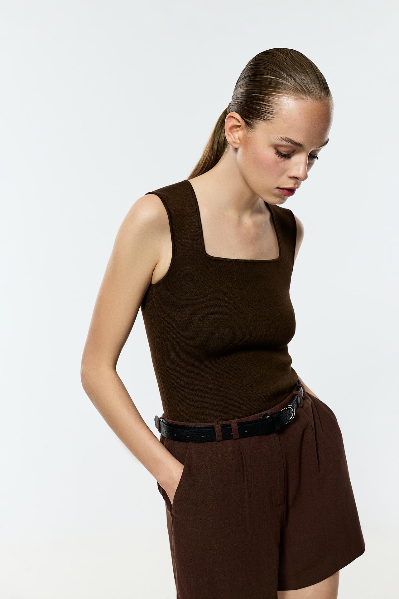 Basic knit top — CHOCOLATE