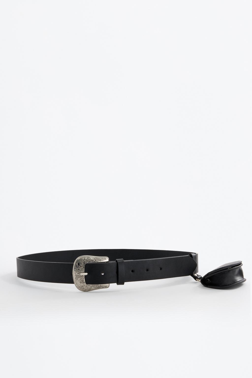 Belt with coin purse