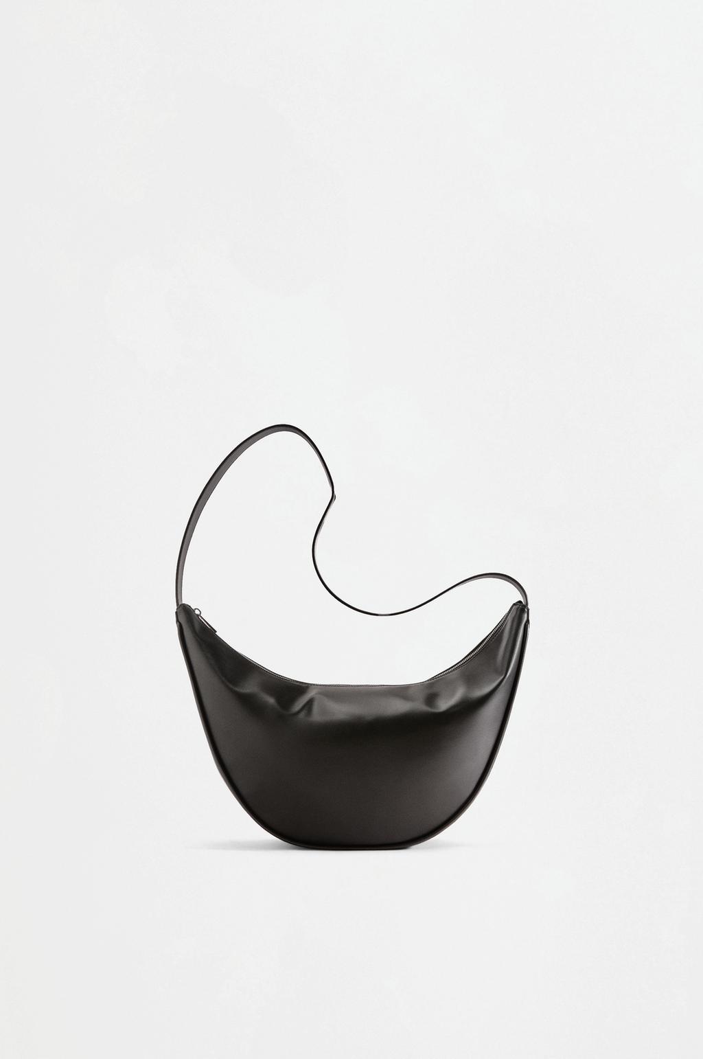 Half-moon bag Edition