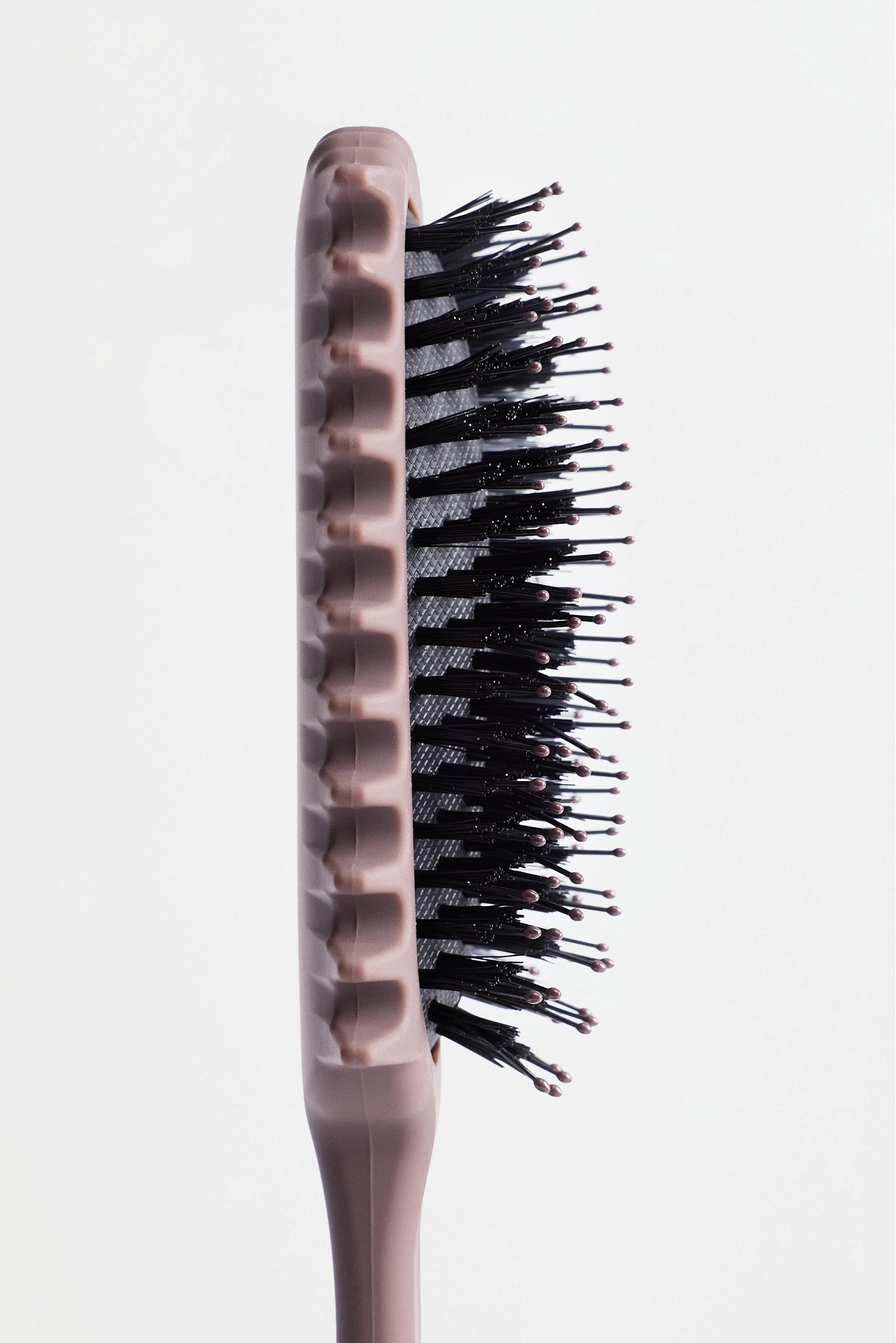 Curly fur brush — MINK