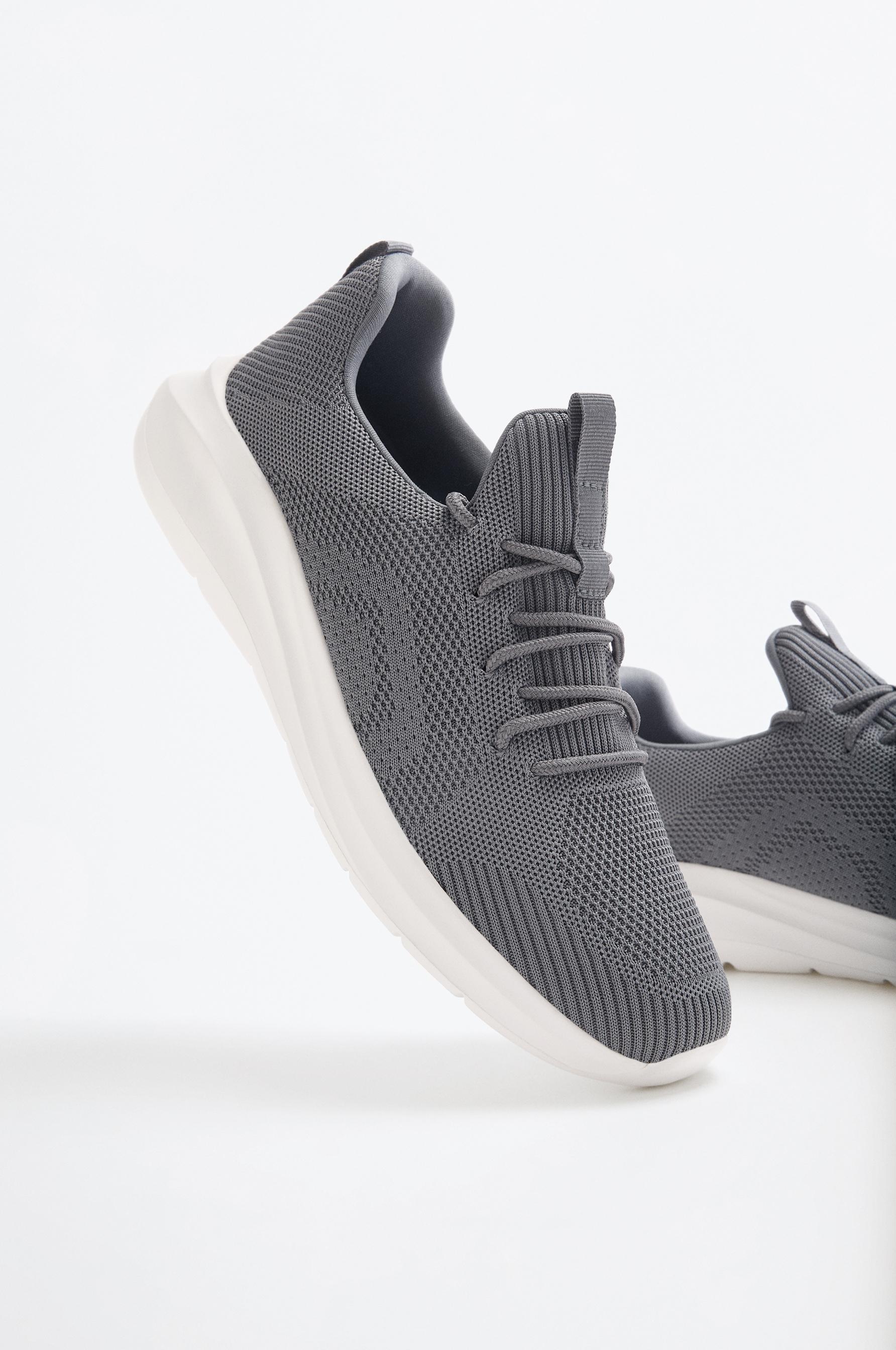 Multi-activity sports shoe — GREY