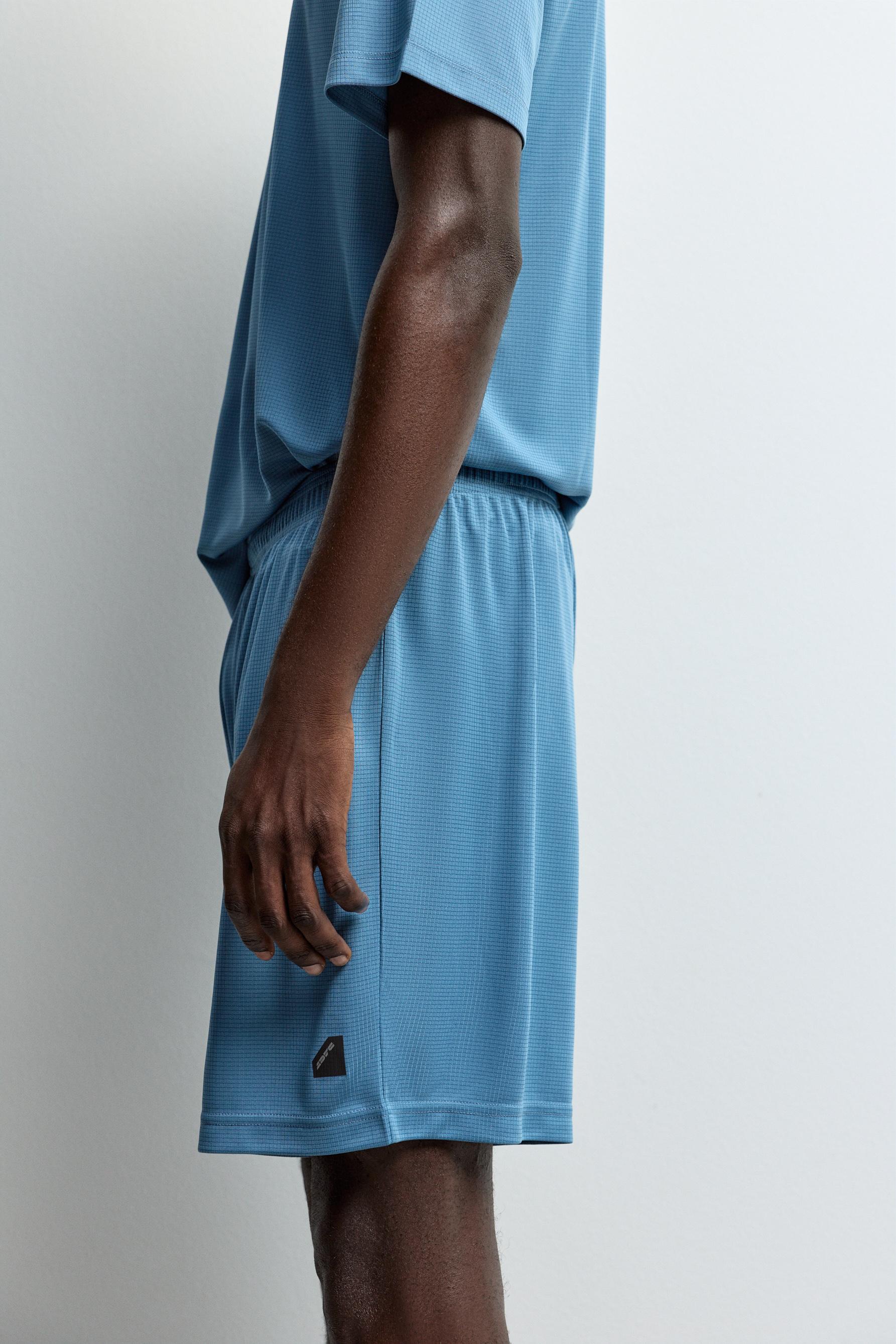 Bermuda sports shorts — PALE BLUE