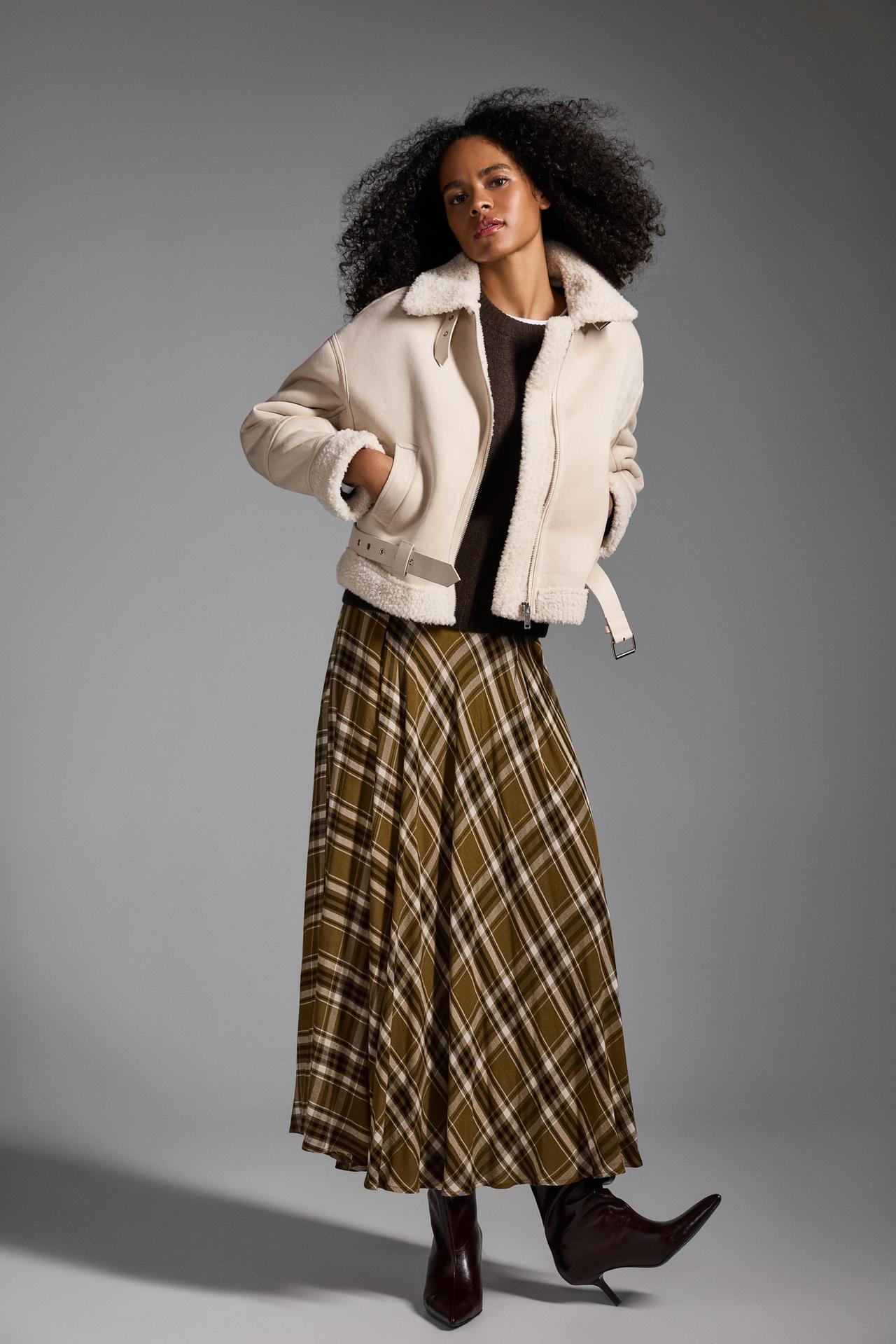 Short double-faced jacket — PALE ECRU