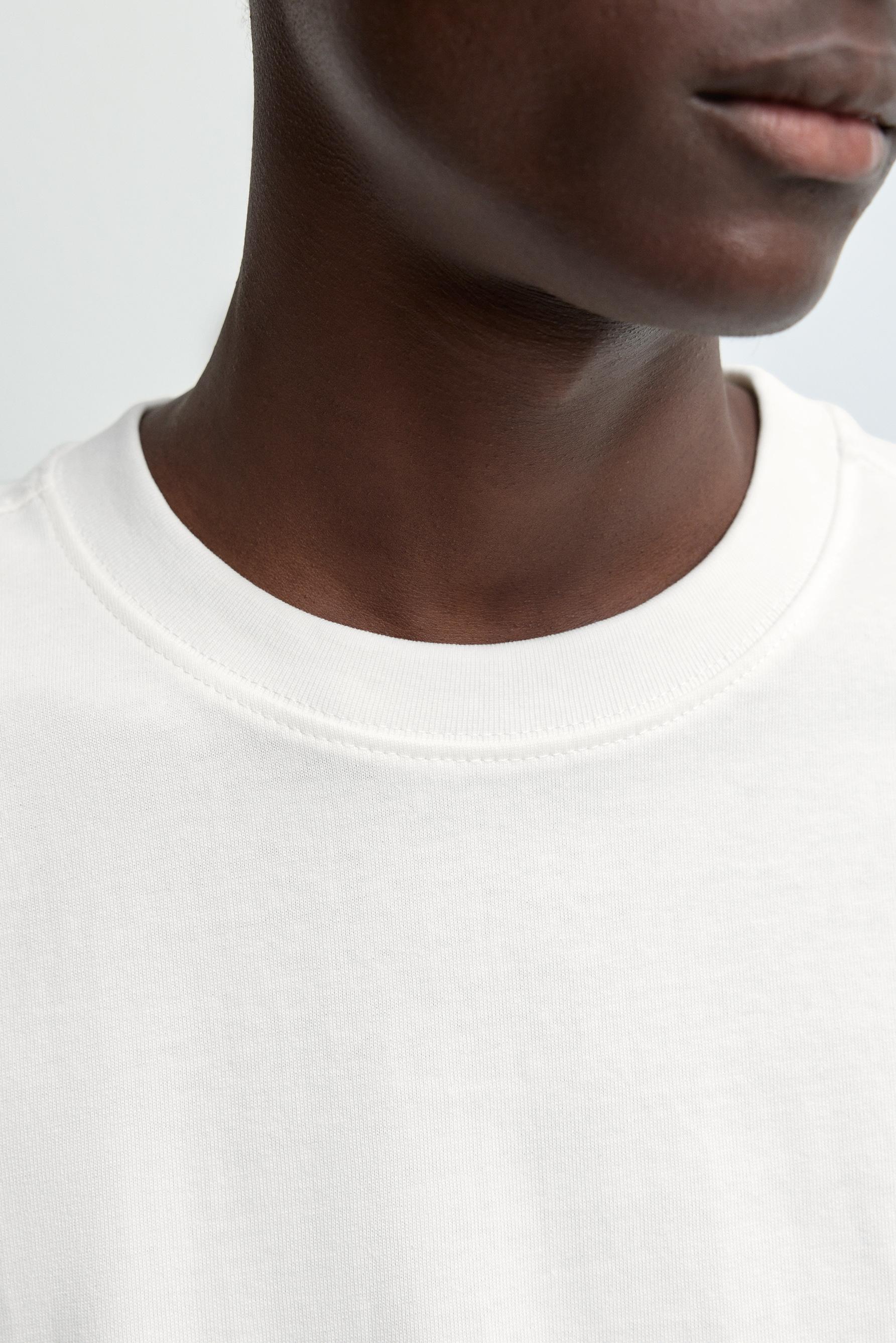 Boxy medium weight T-shirt — OFF WHITE
