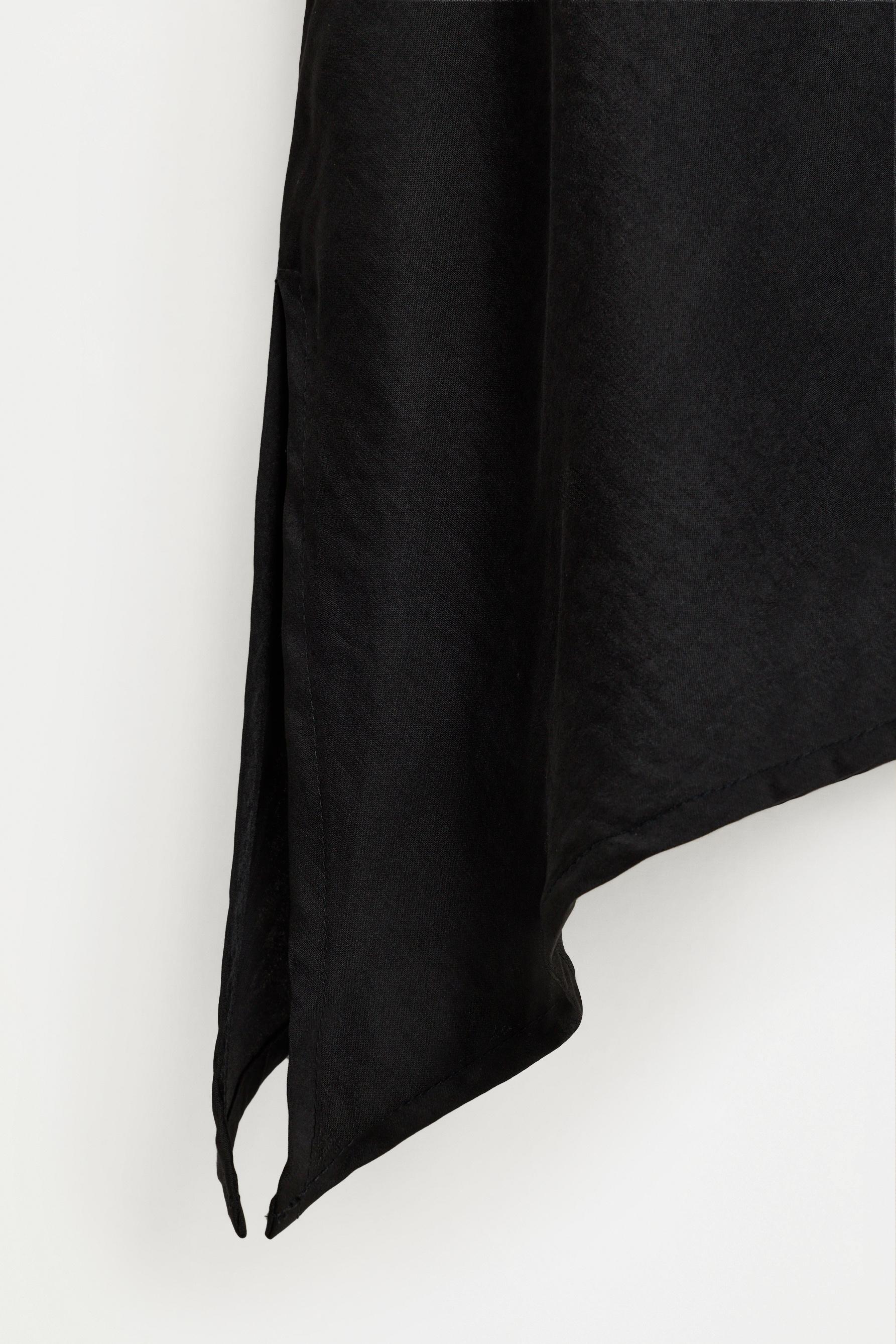 Satin asymmetric top — BLACK