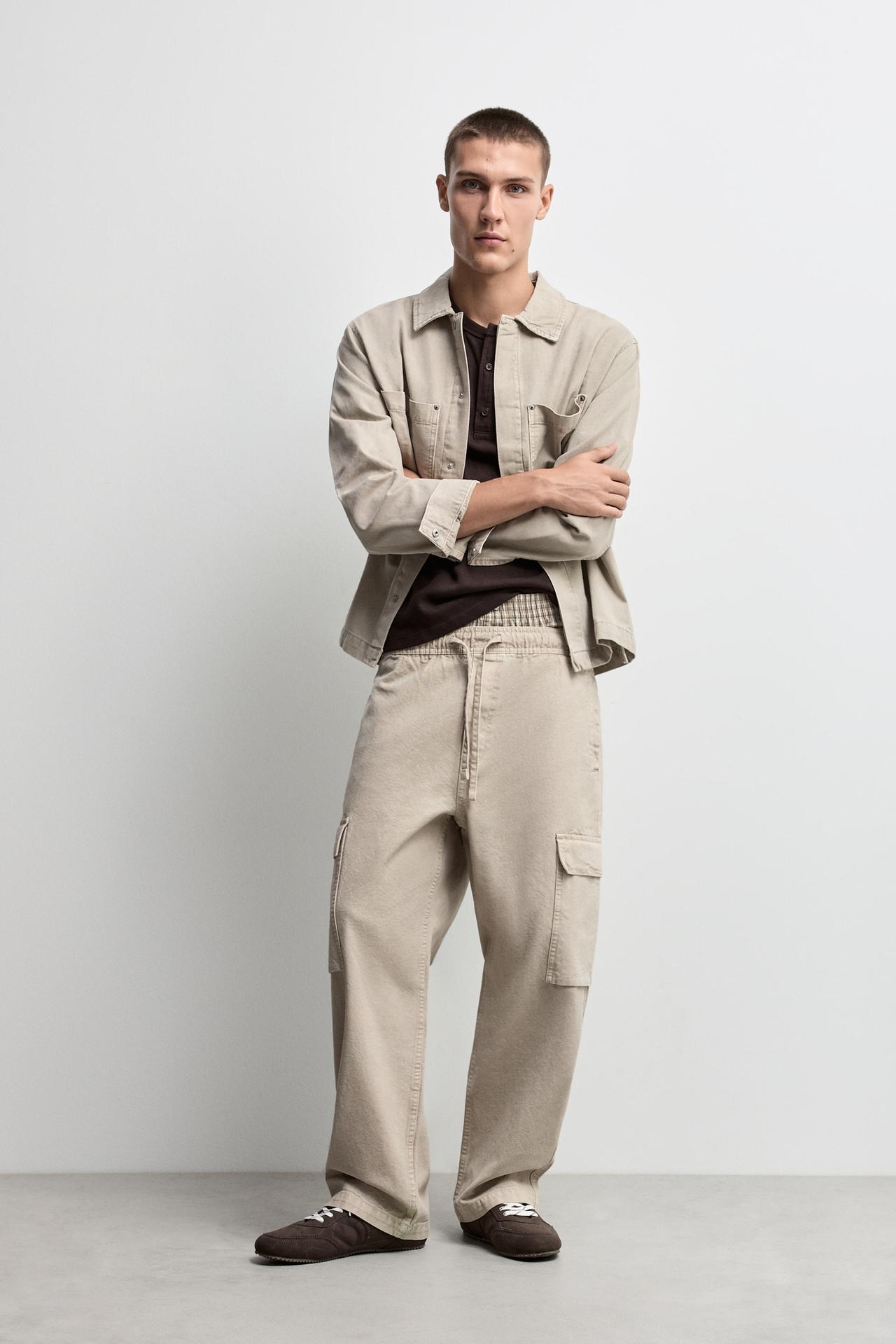 Loose-Fit Cargo Jogger Jeans — PALE OCHRE