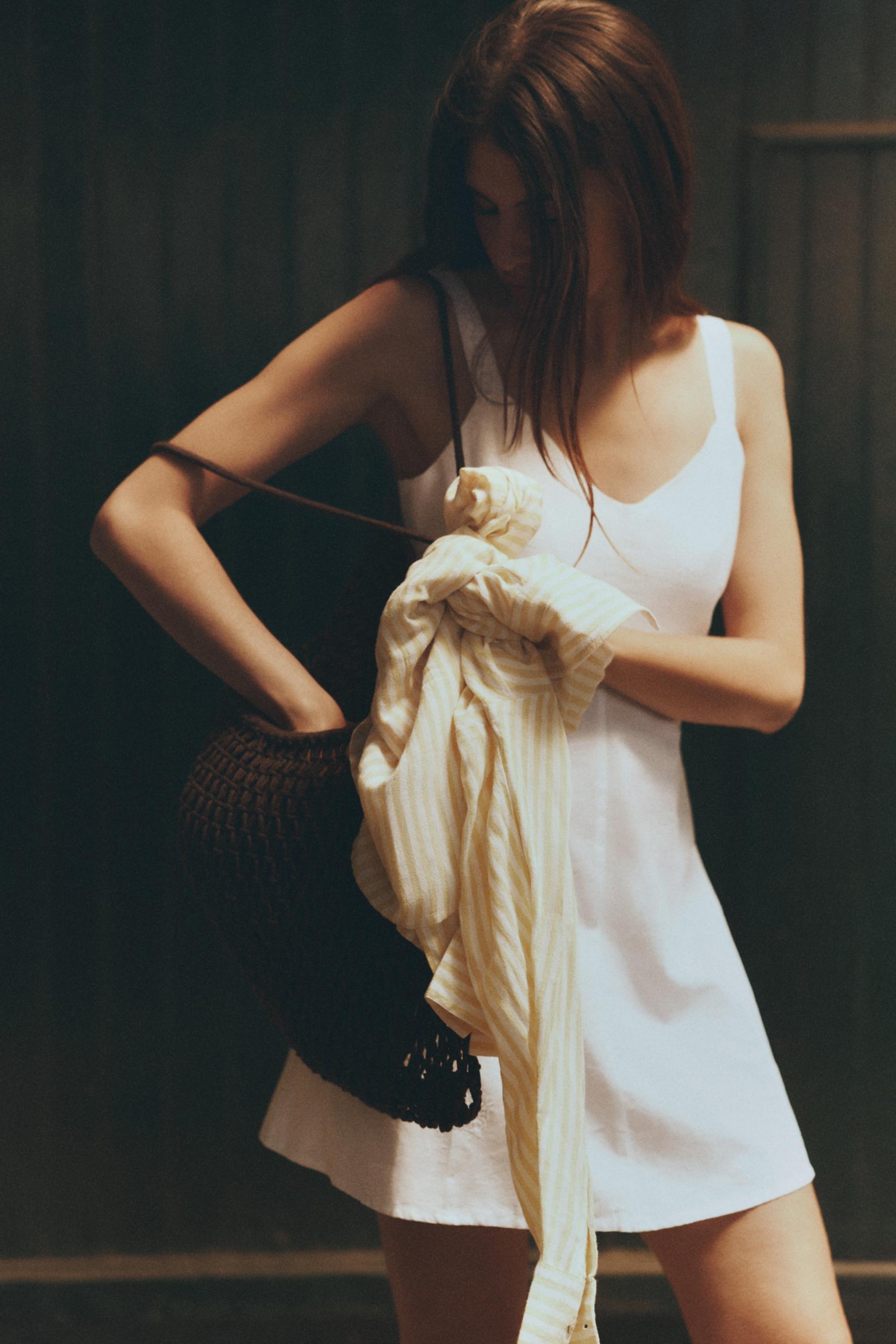 Embroidered short dress — WHITE