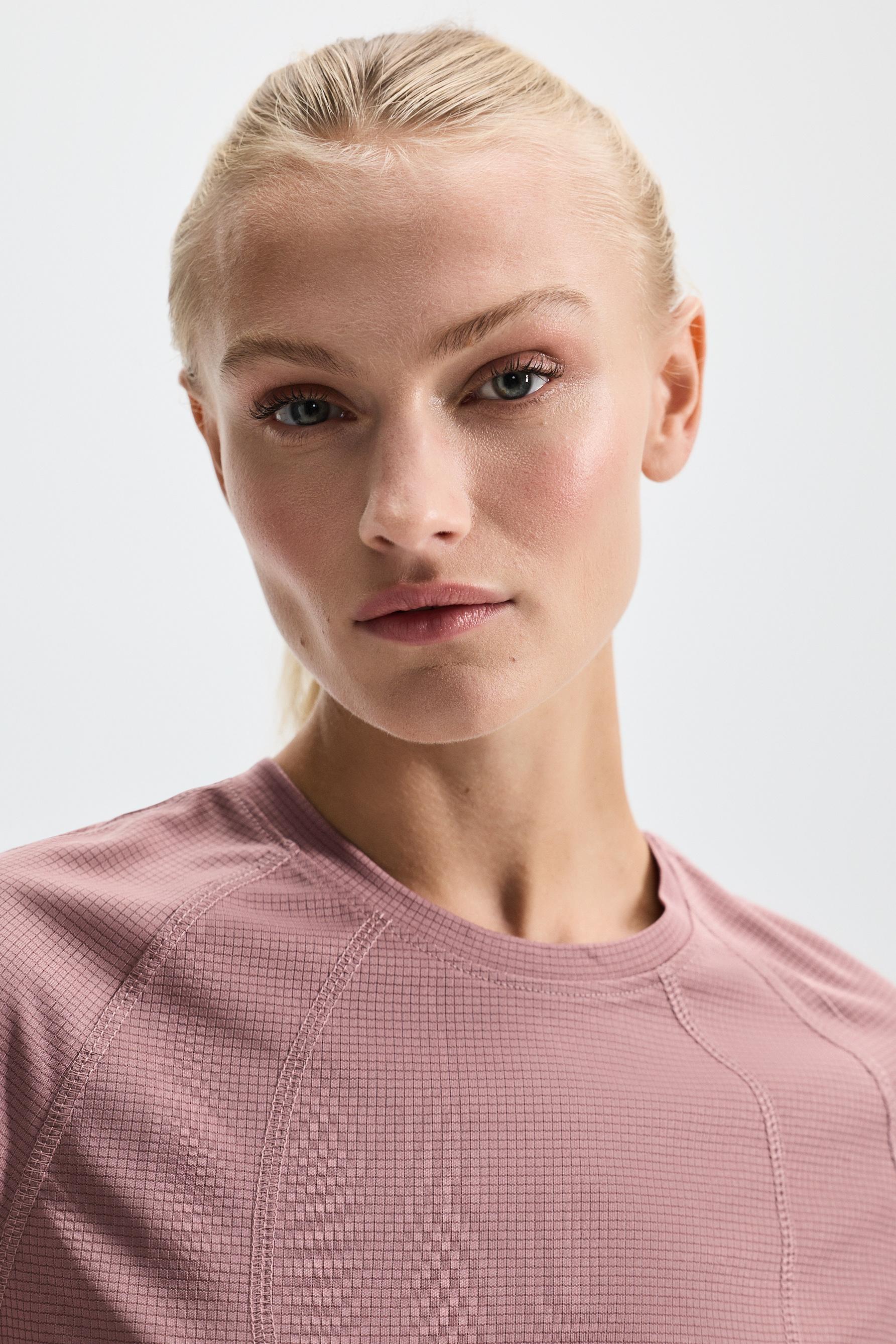 Seamed sports T-shirt — PINK