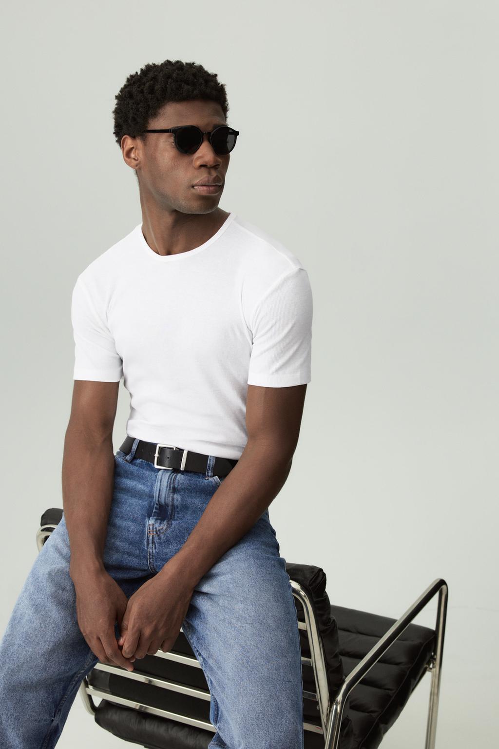 Slim fit ribbed T-shirt