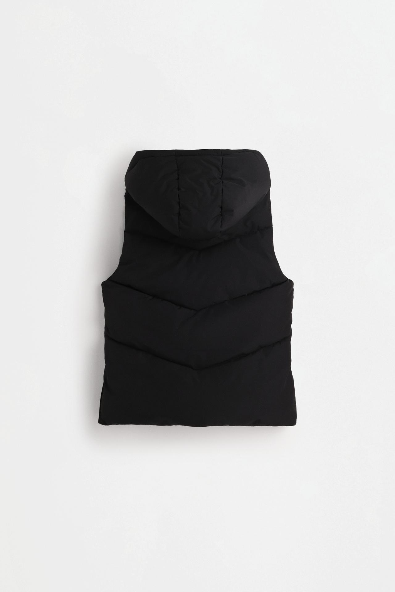 Long padded gilet — BLACK