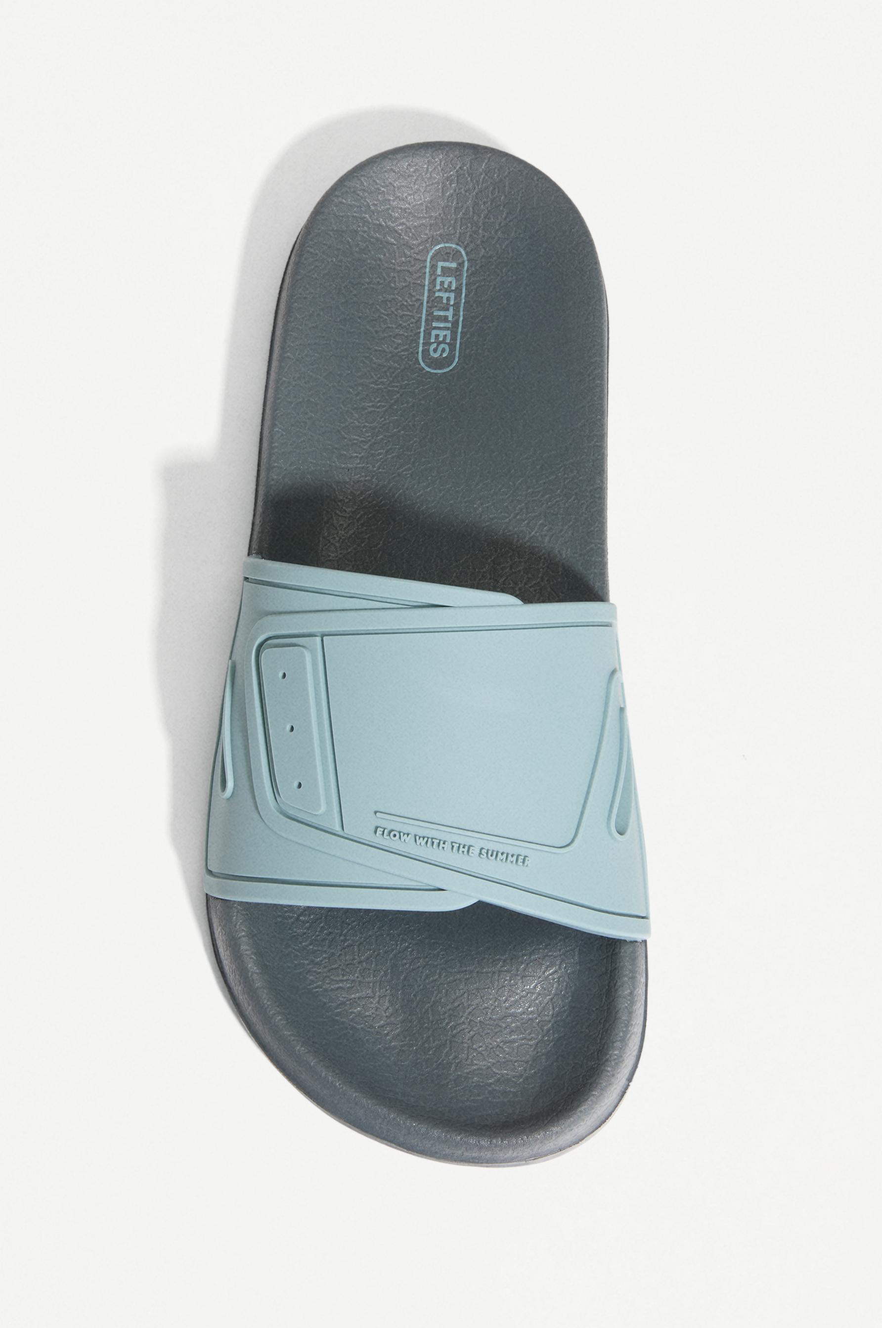 POOL SLIPPERS — GREY