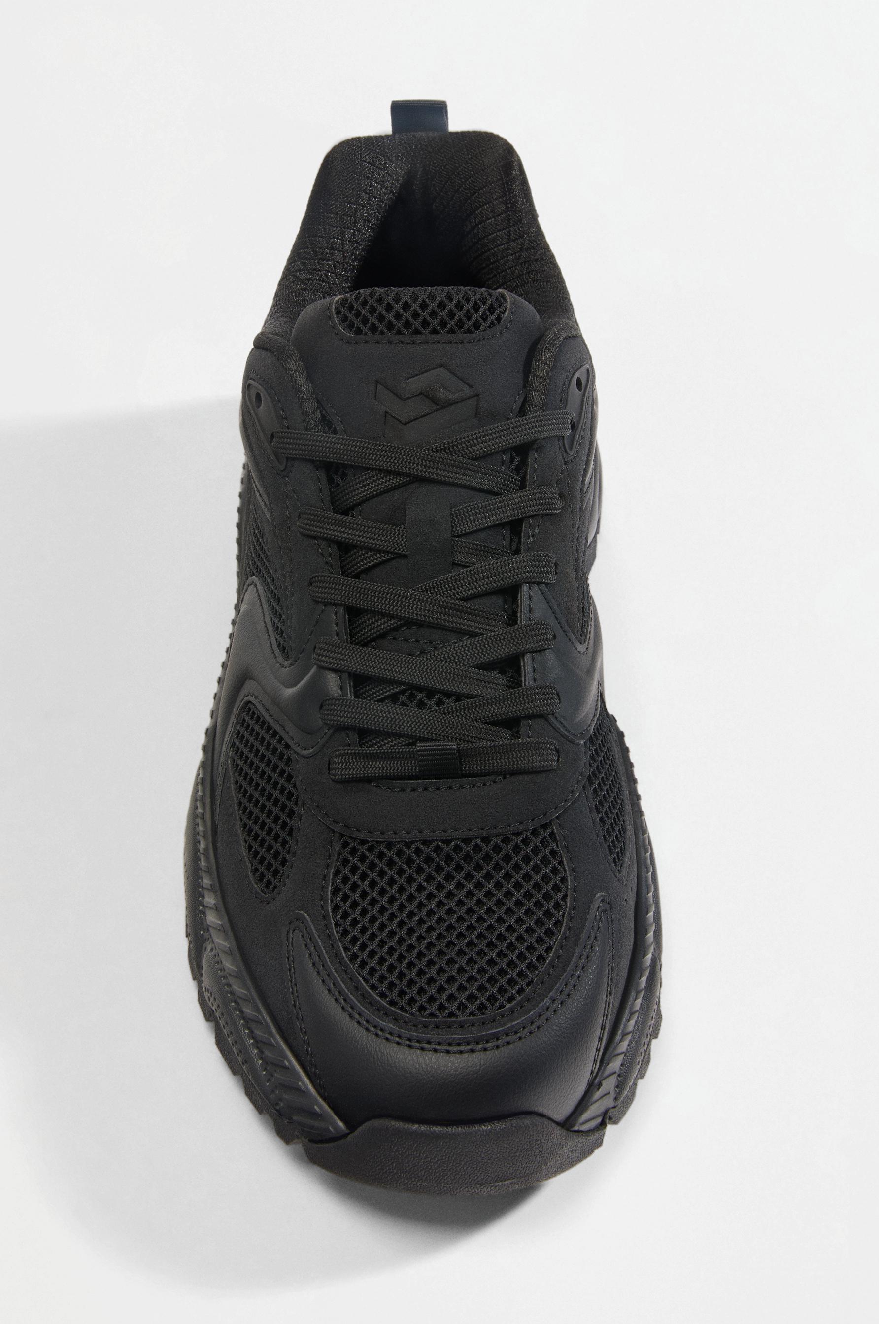 Sneaker keychain — BLACK