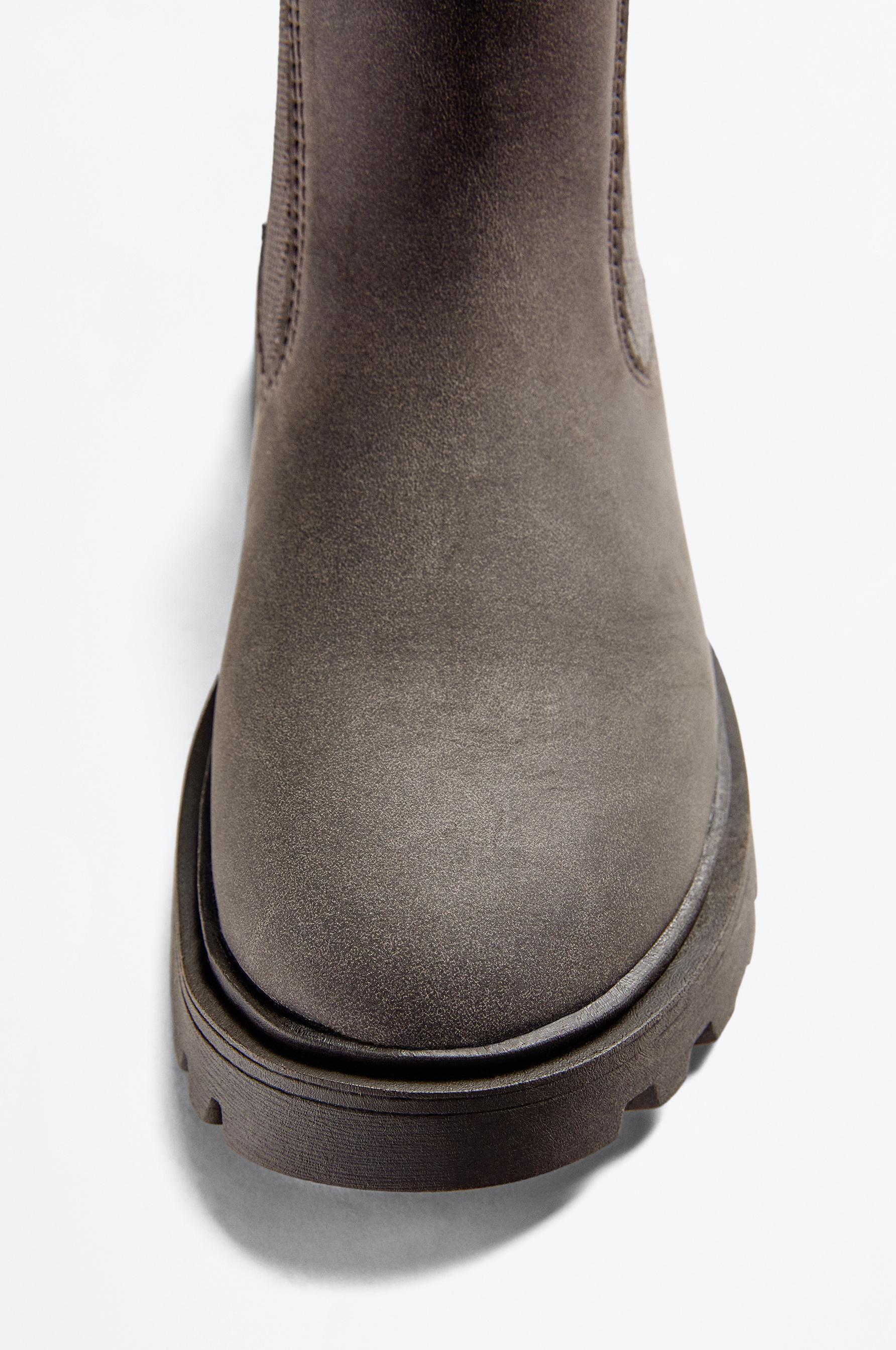 Chelsea boots — BLACK