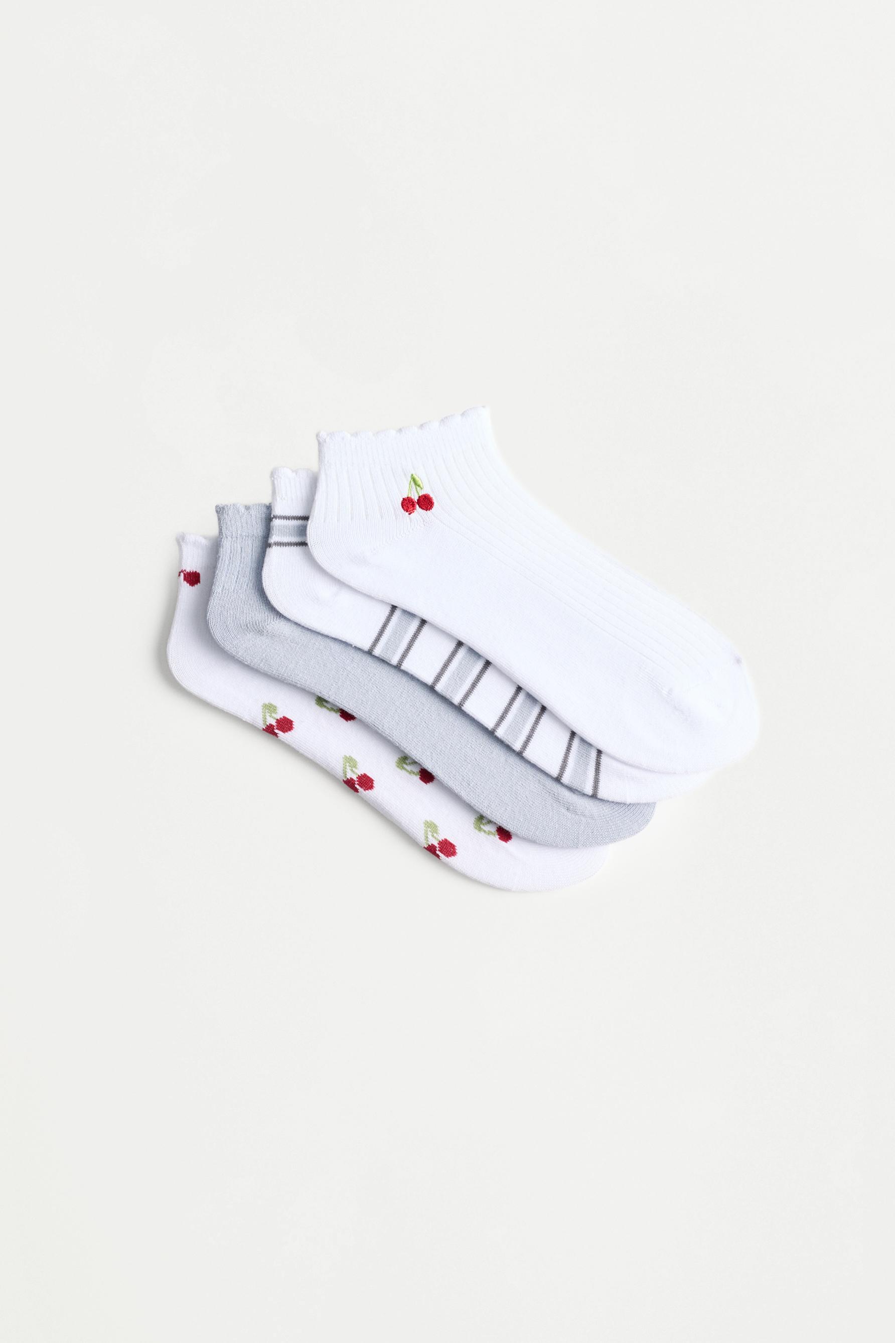 4-pack of contrast ankle socks — WHITE