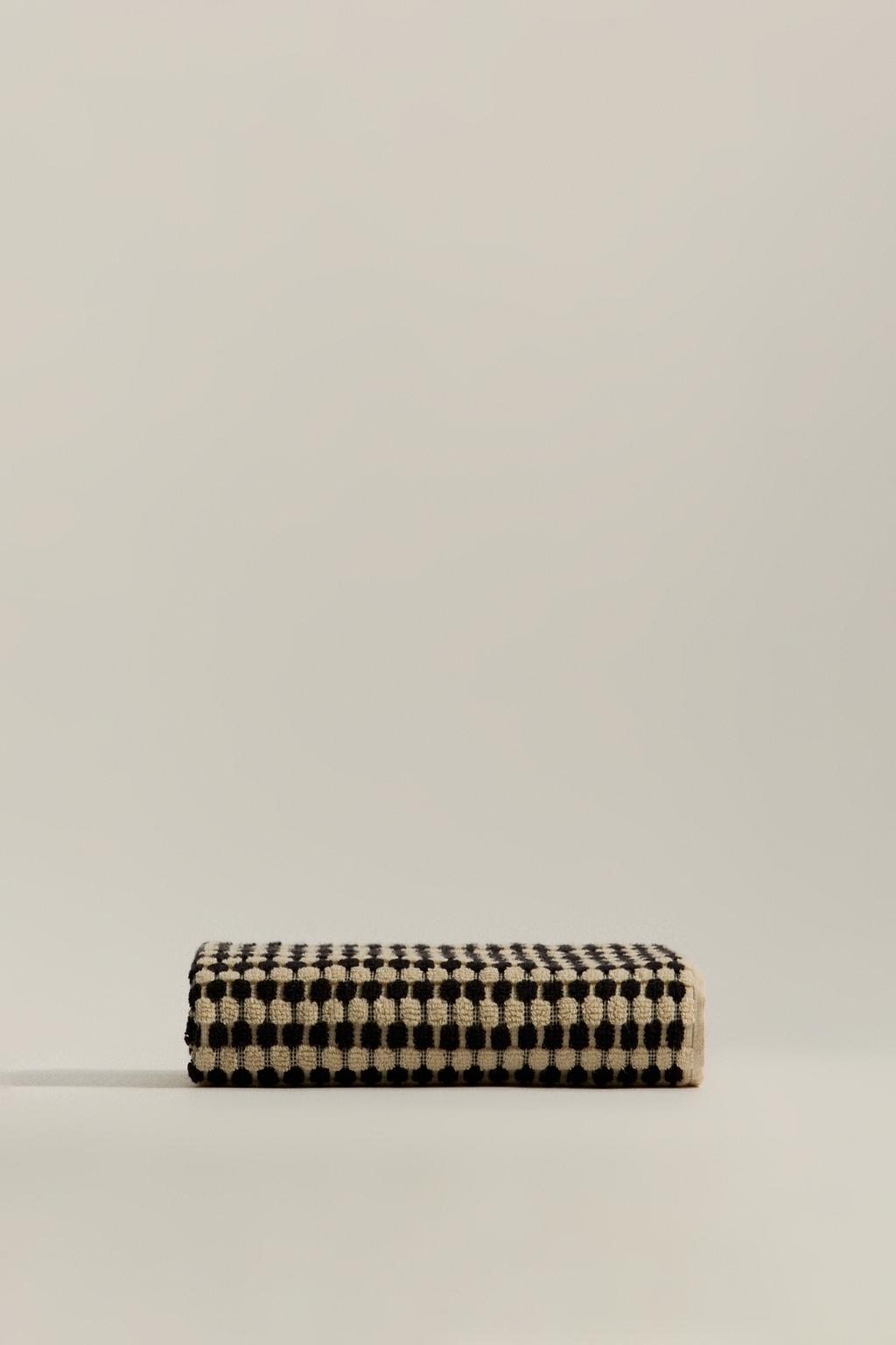 Toalha de mãos estrutura 90 x 50 cm
