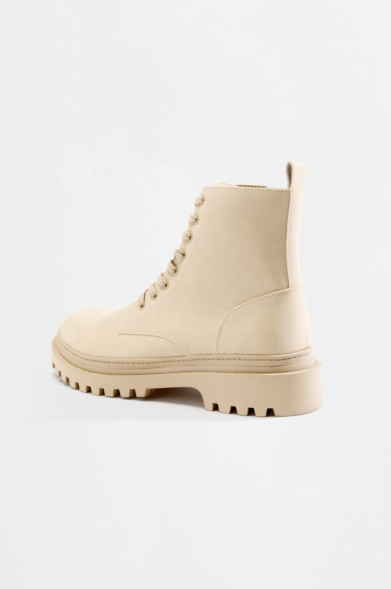 Track Boots — BEIGE