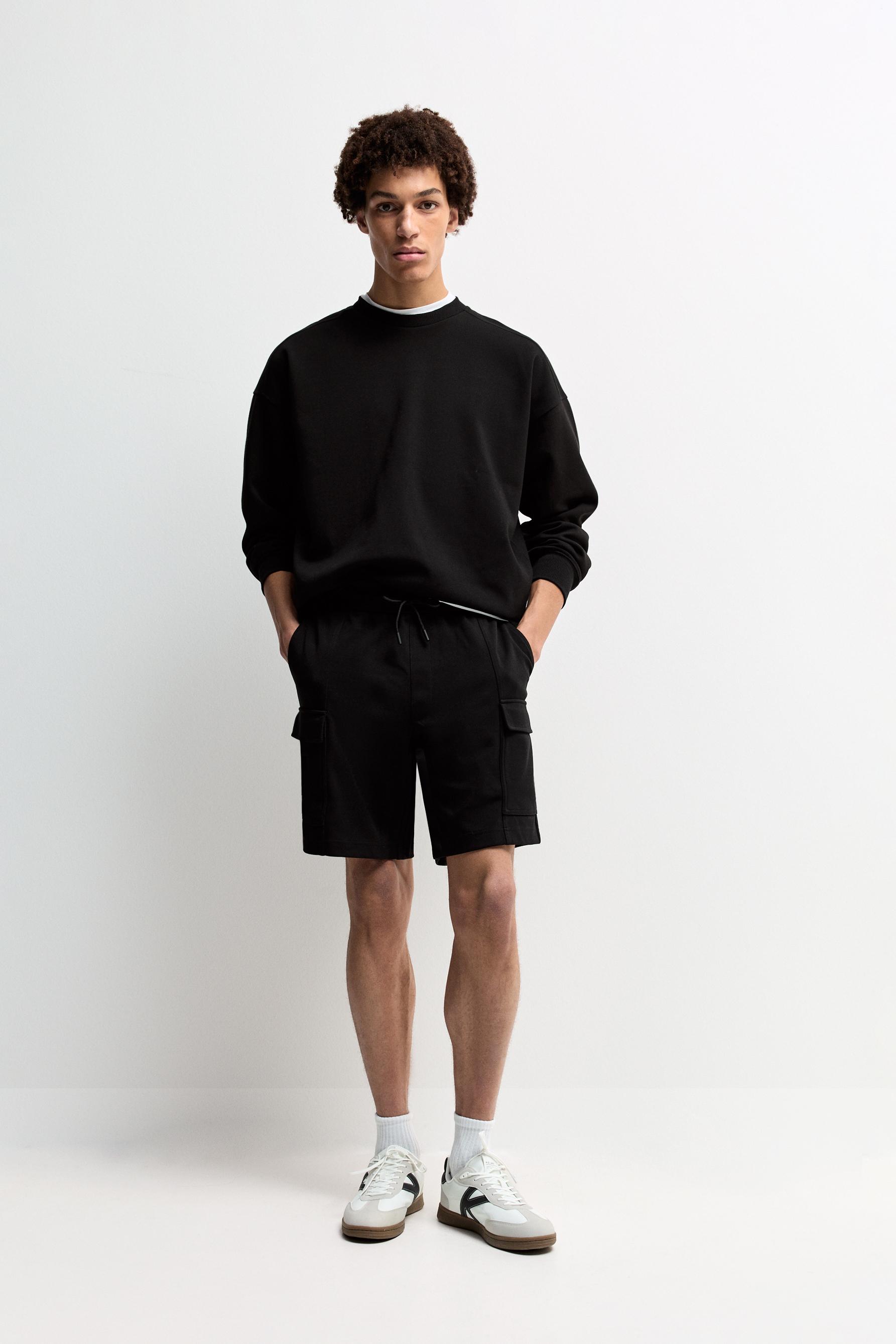 Interlock cargo Bermuda shorts — BLACK