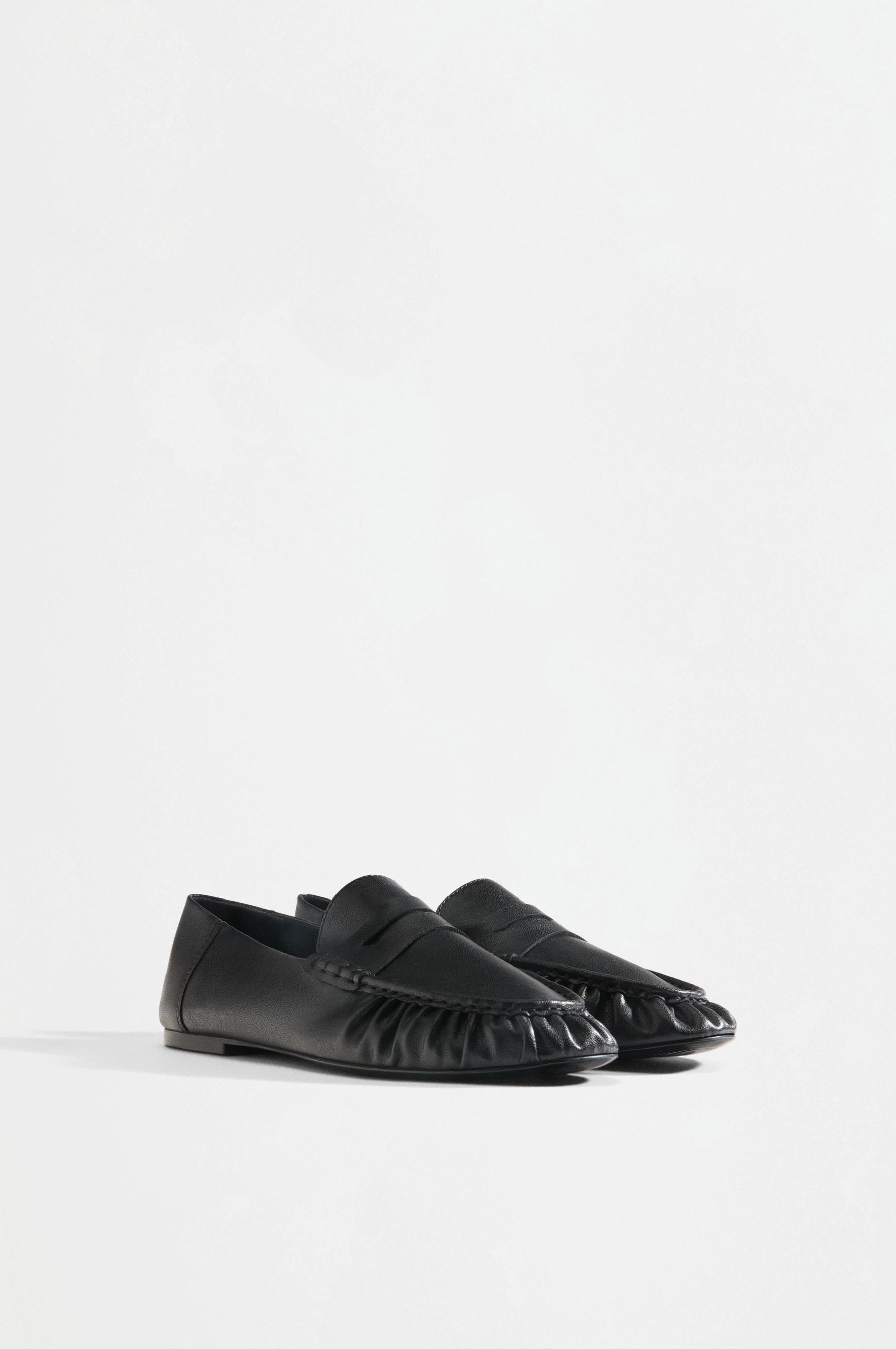 Gathered loafers — BLACK