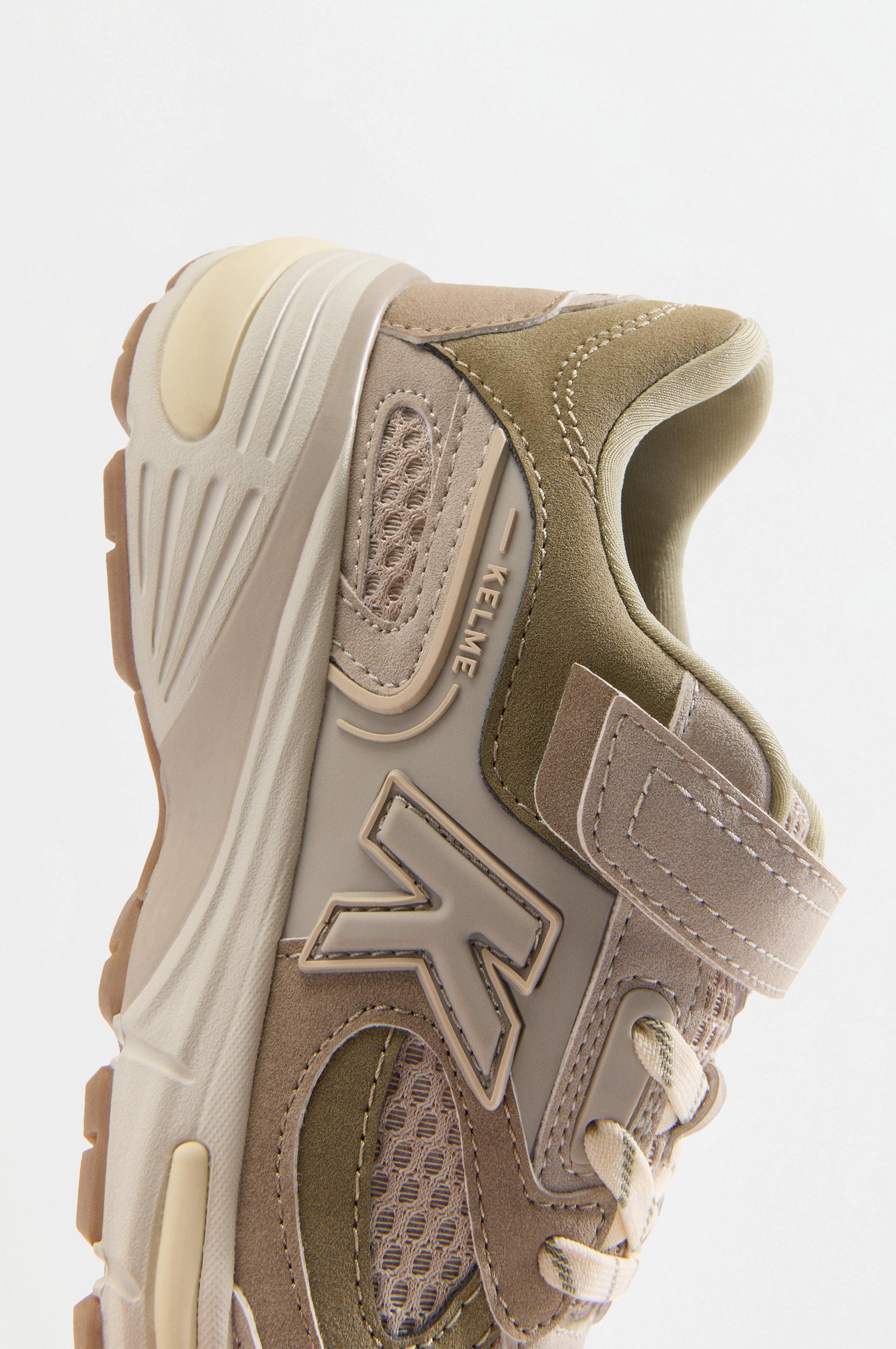Kelme sneakers — BROWNISH TONE