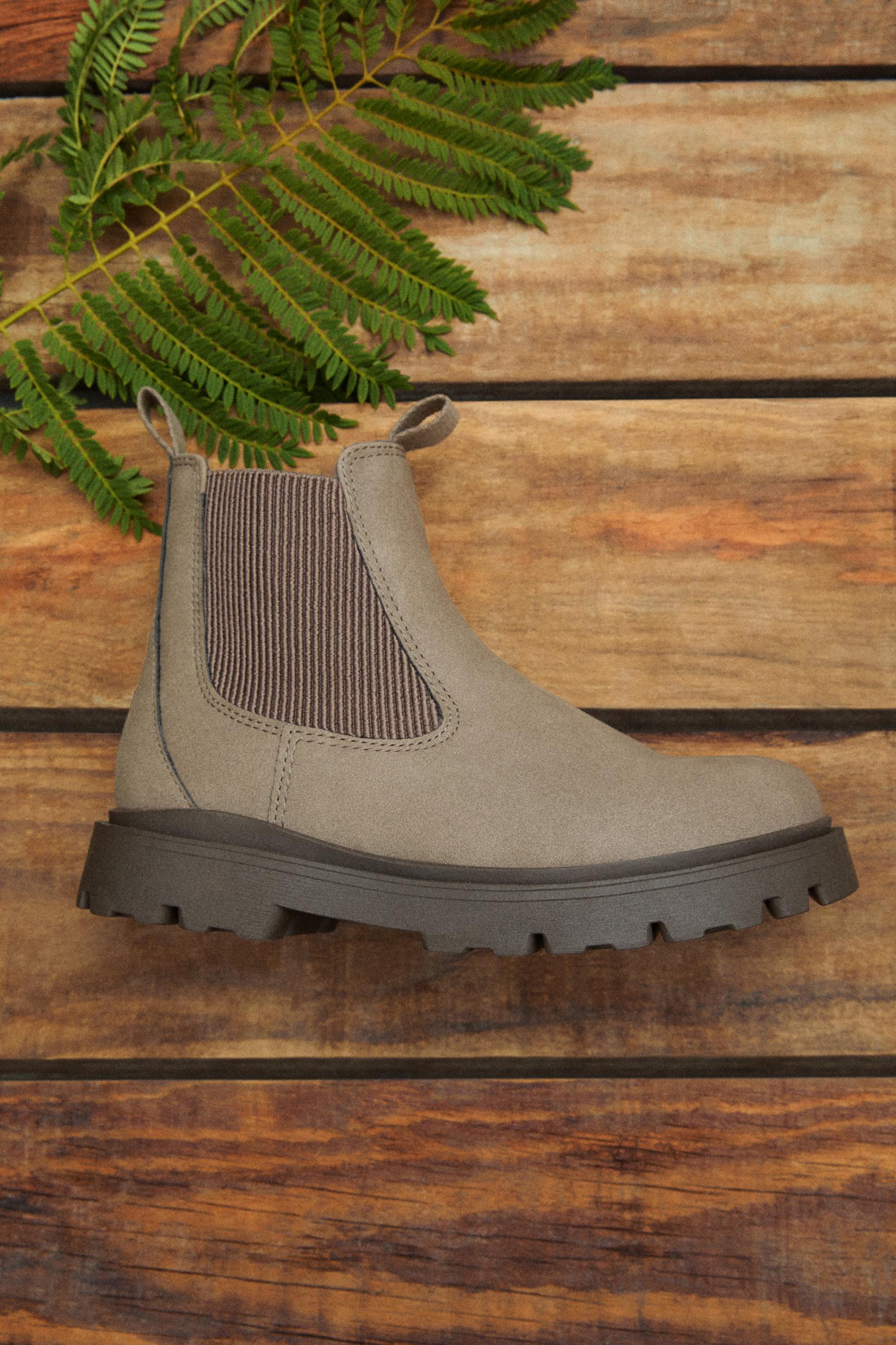 Chelsea boots — BROWN