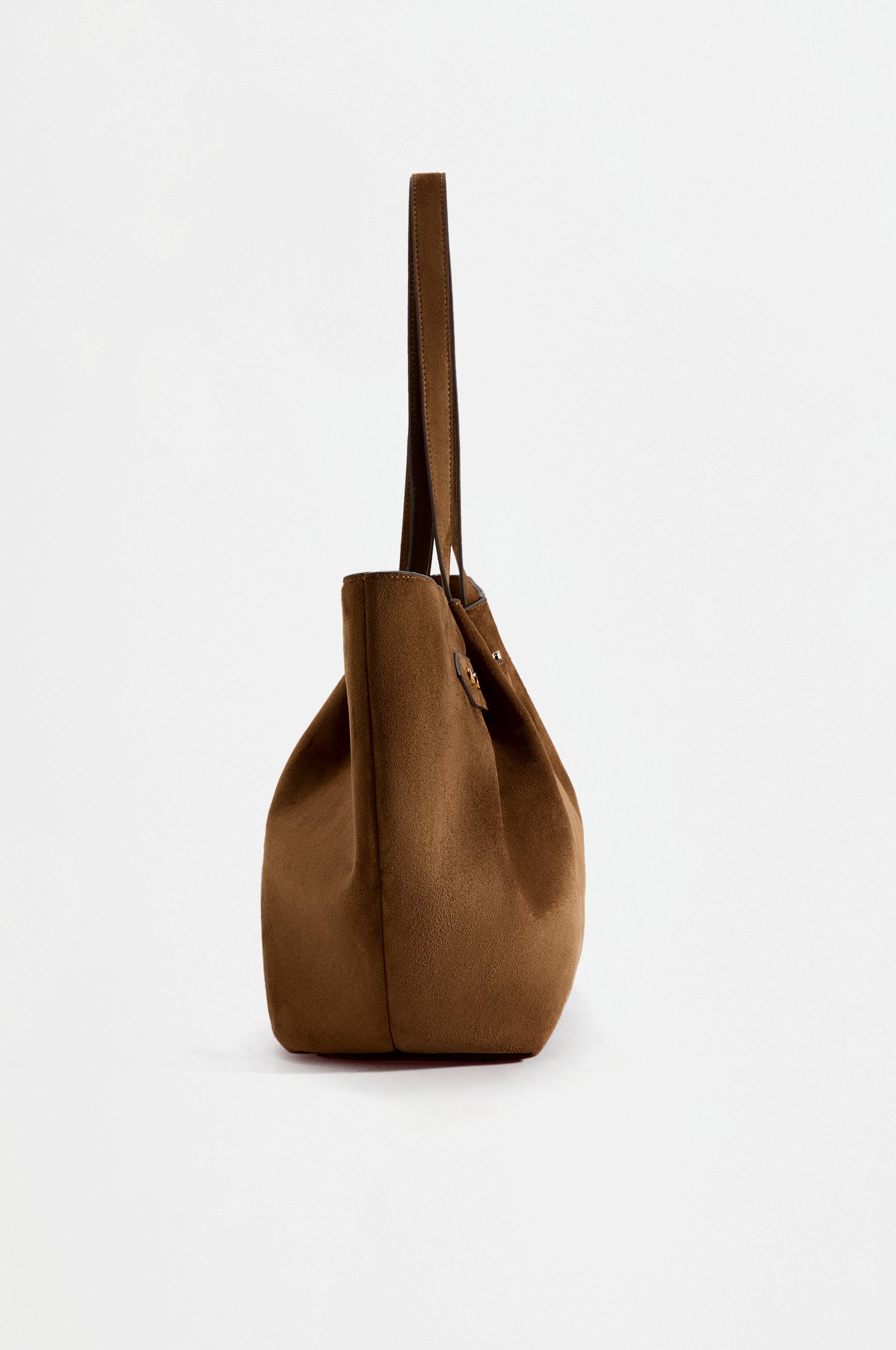 Faux suede buckle shopper bag — CAMEL