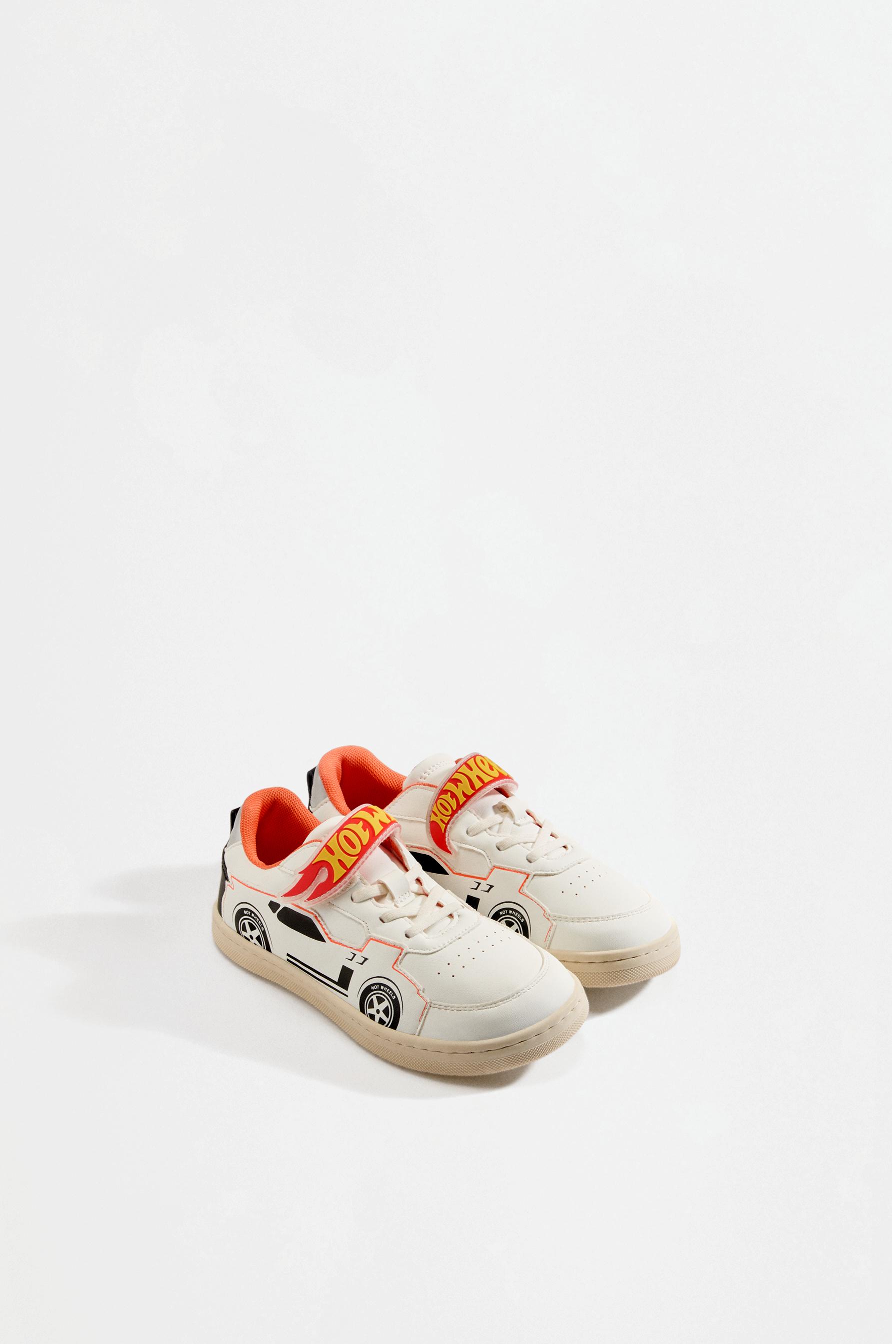 Hot Wheels® Mattel barefoot sneakers — WHITE