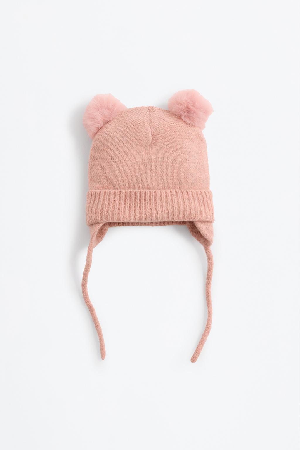 Pom-pom hat