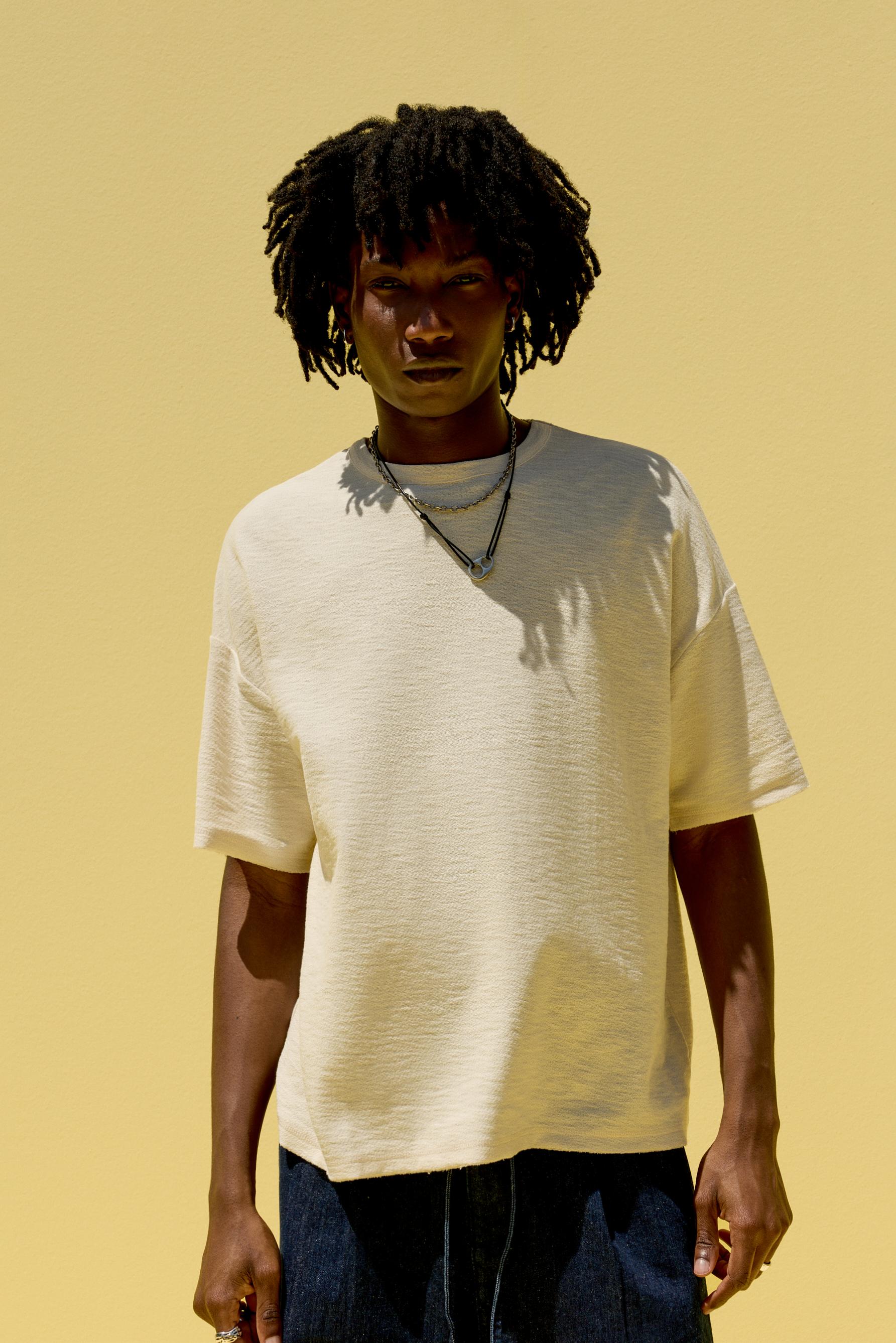 Distressed print T-shirt — VANILLA