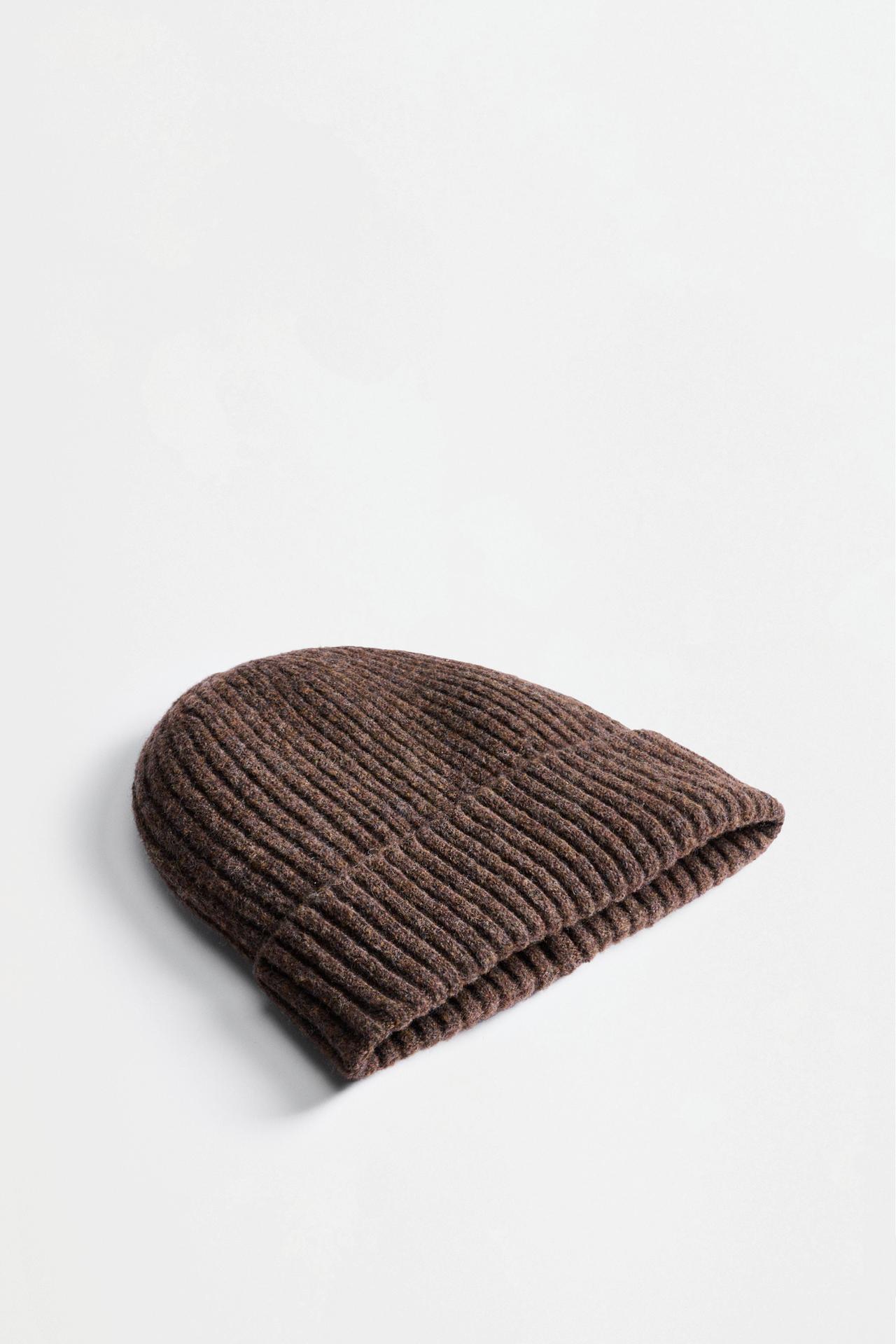 Ribbed hat — CHOCOLATE