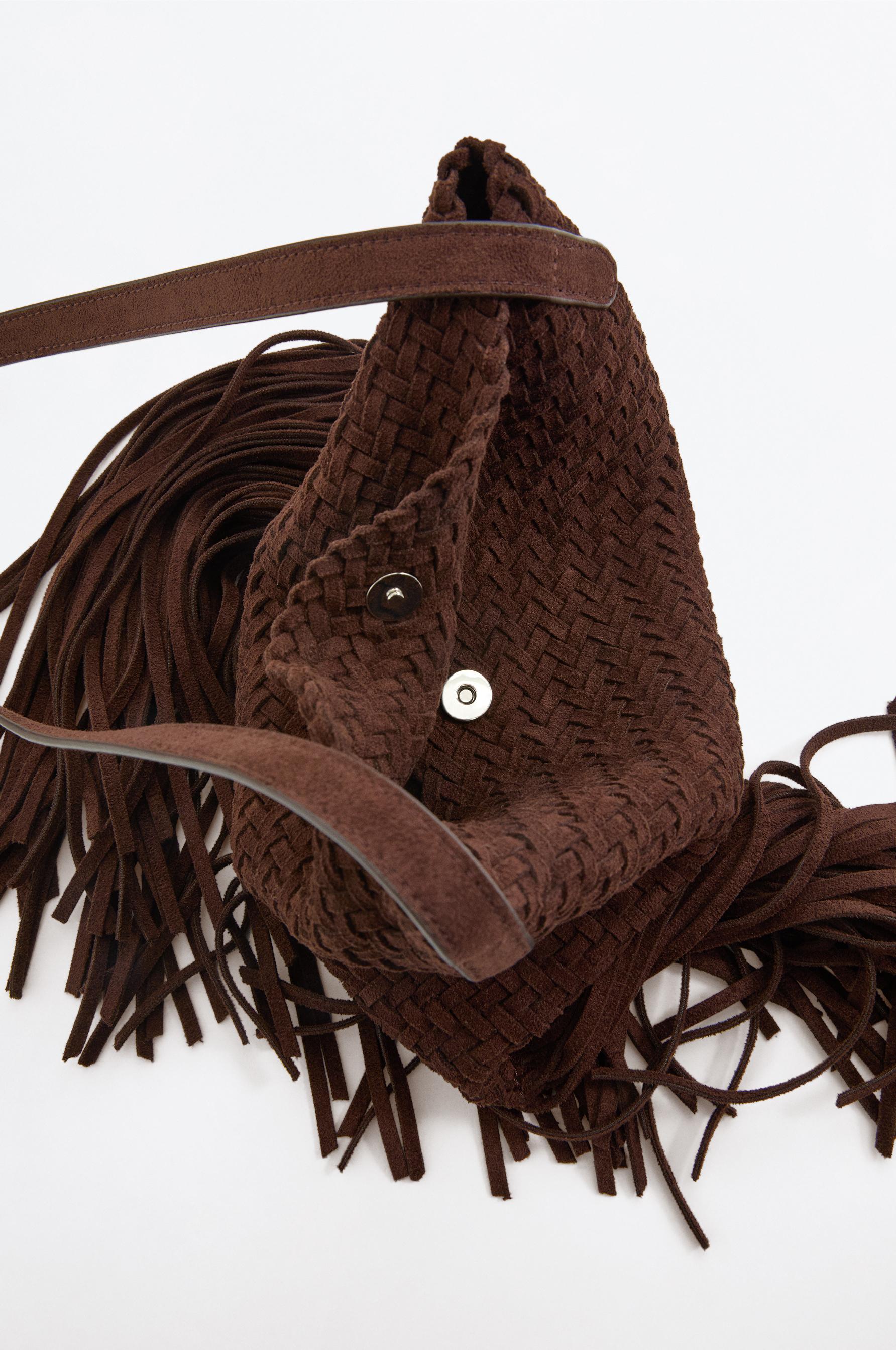 TRENDY FRINGED CROSSBODY BAG — BROWN