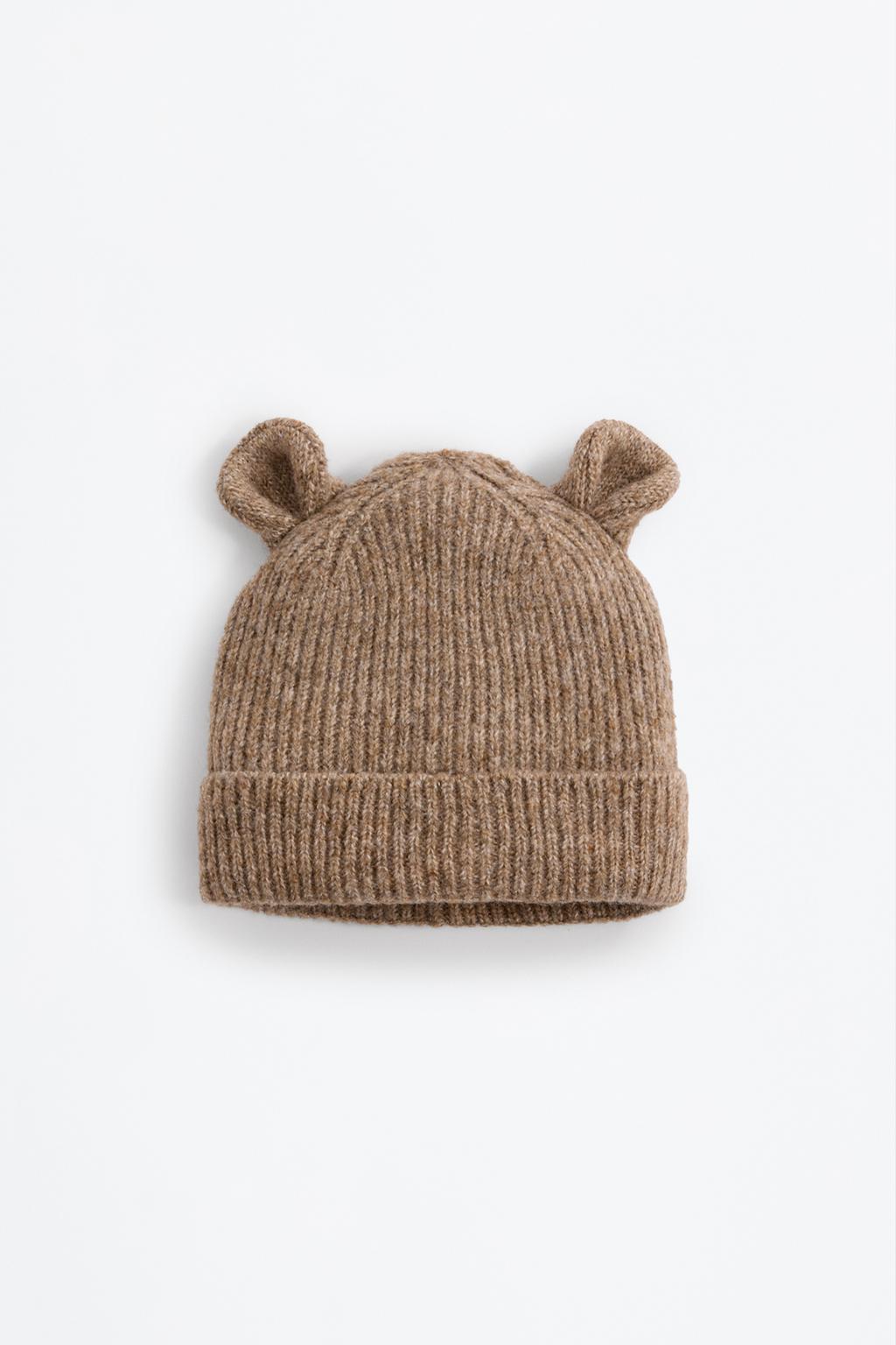 Ribbed knit hat with ears