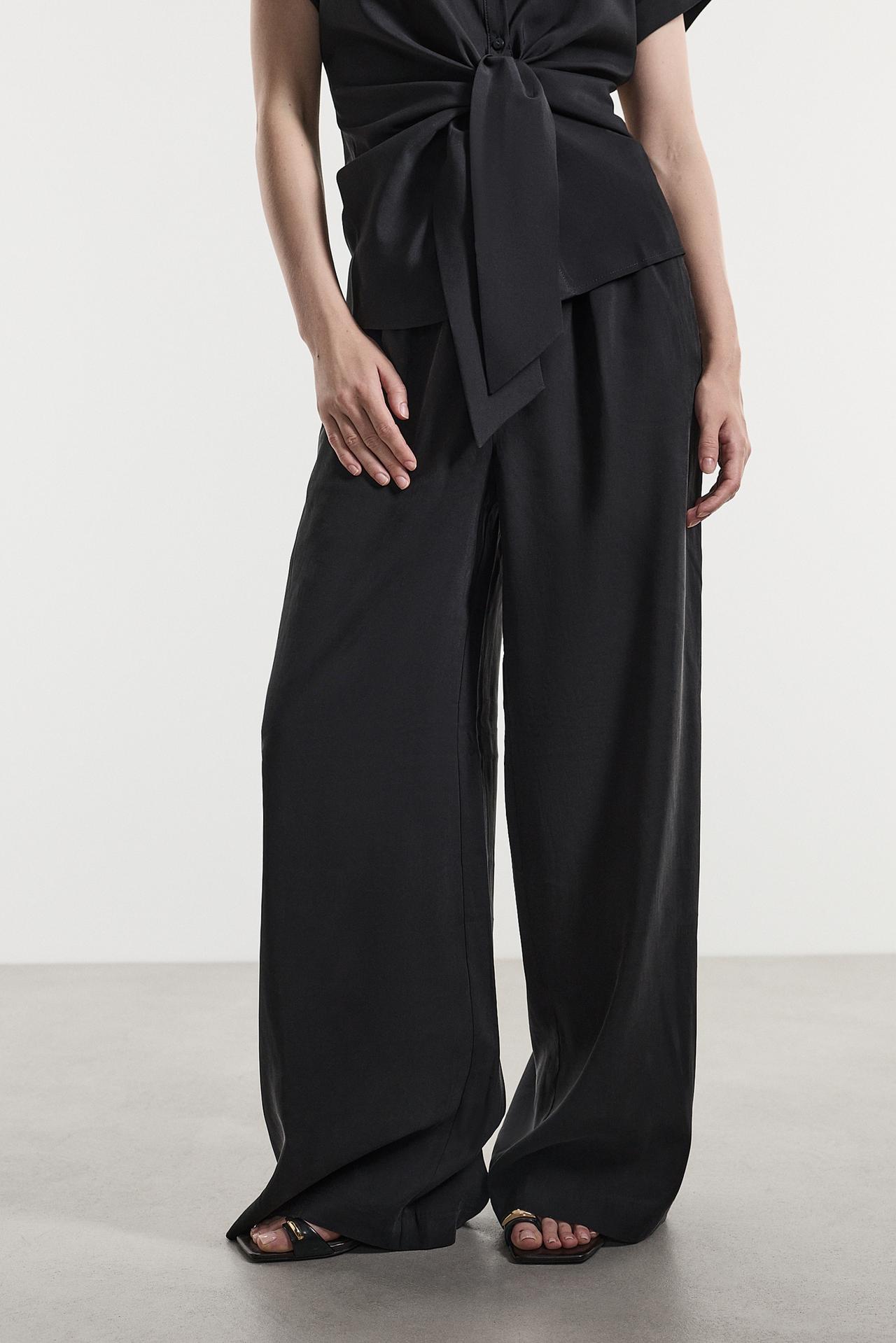 Soft-touch culottes — BLACK