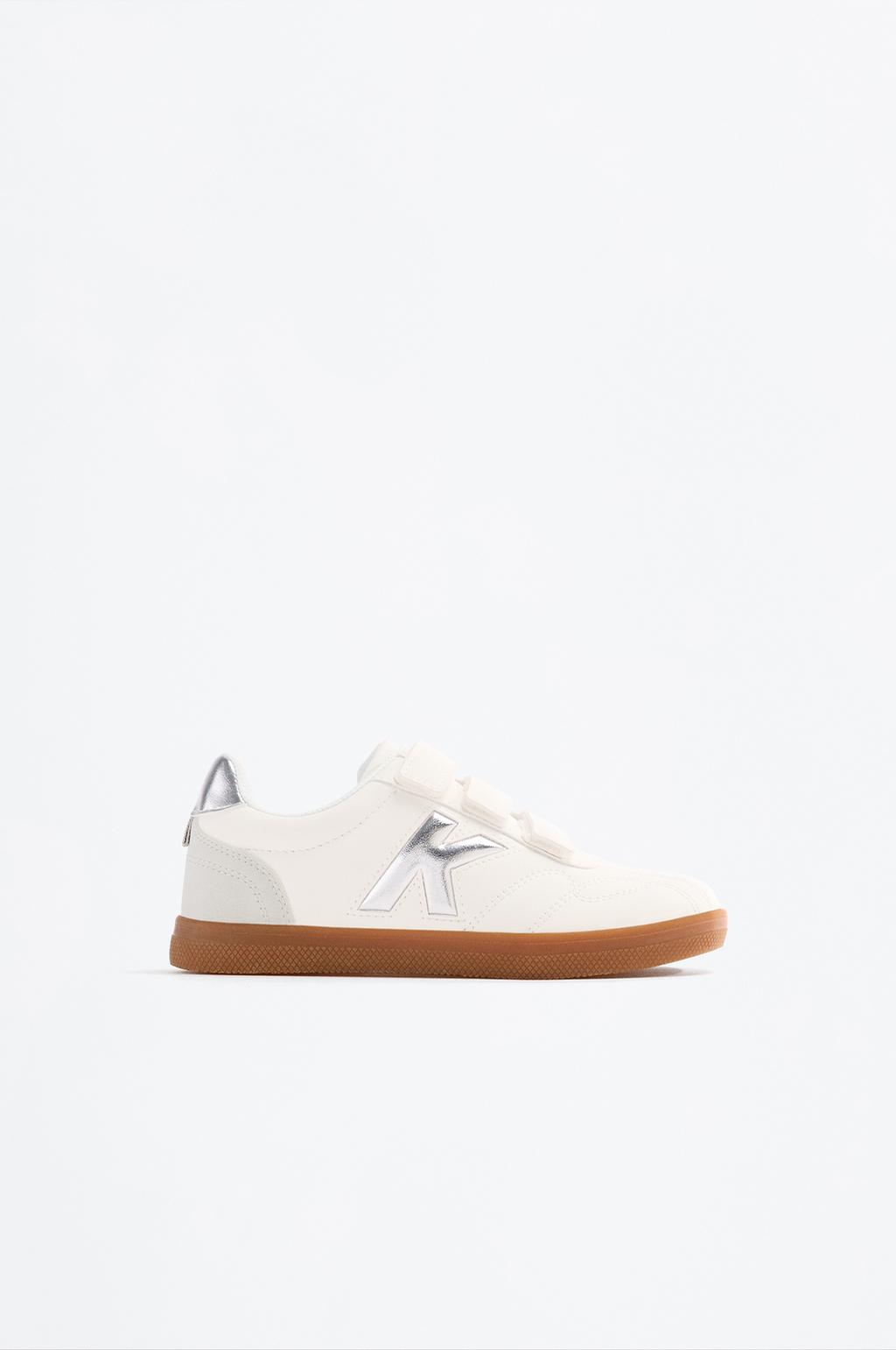 Retro Hummel sneakers