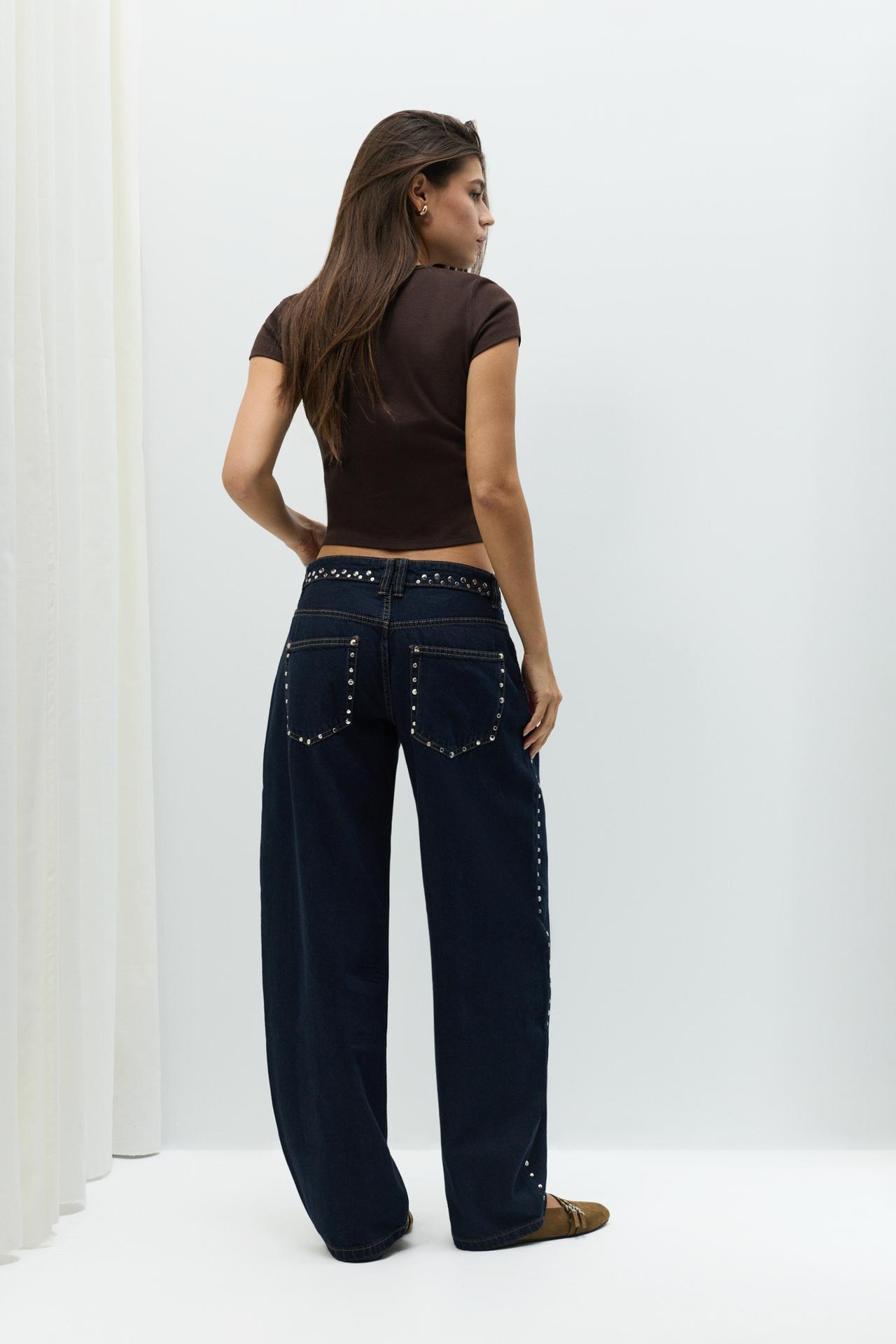Studded barrel jeans — INDIGO