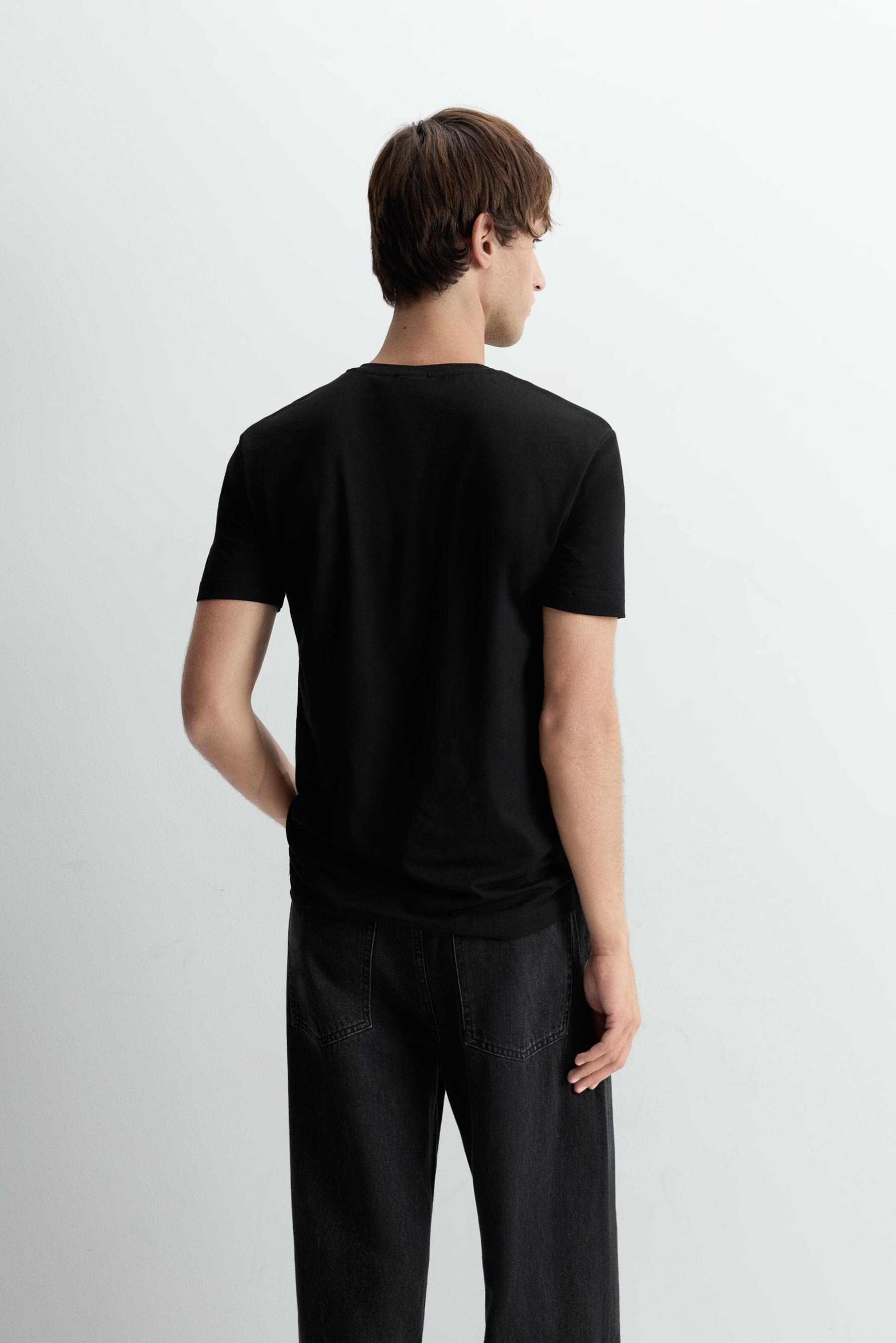 Slim fit V-neck T-shirt — BLACK
