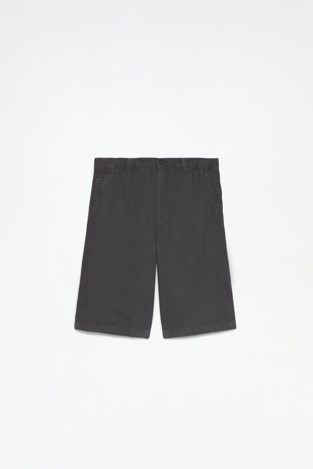 Baggy chino Bermuda shorts