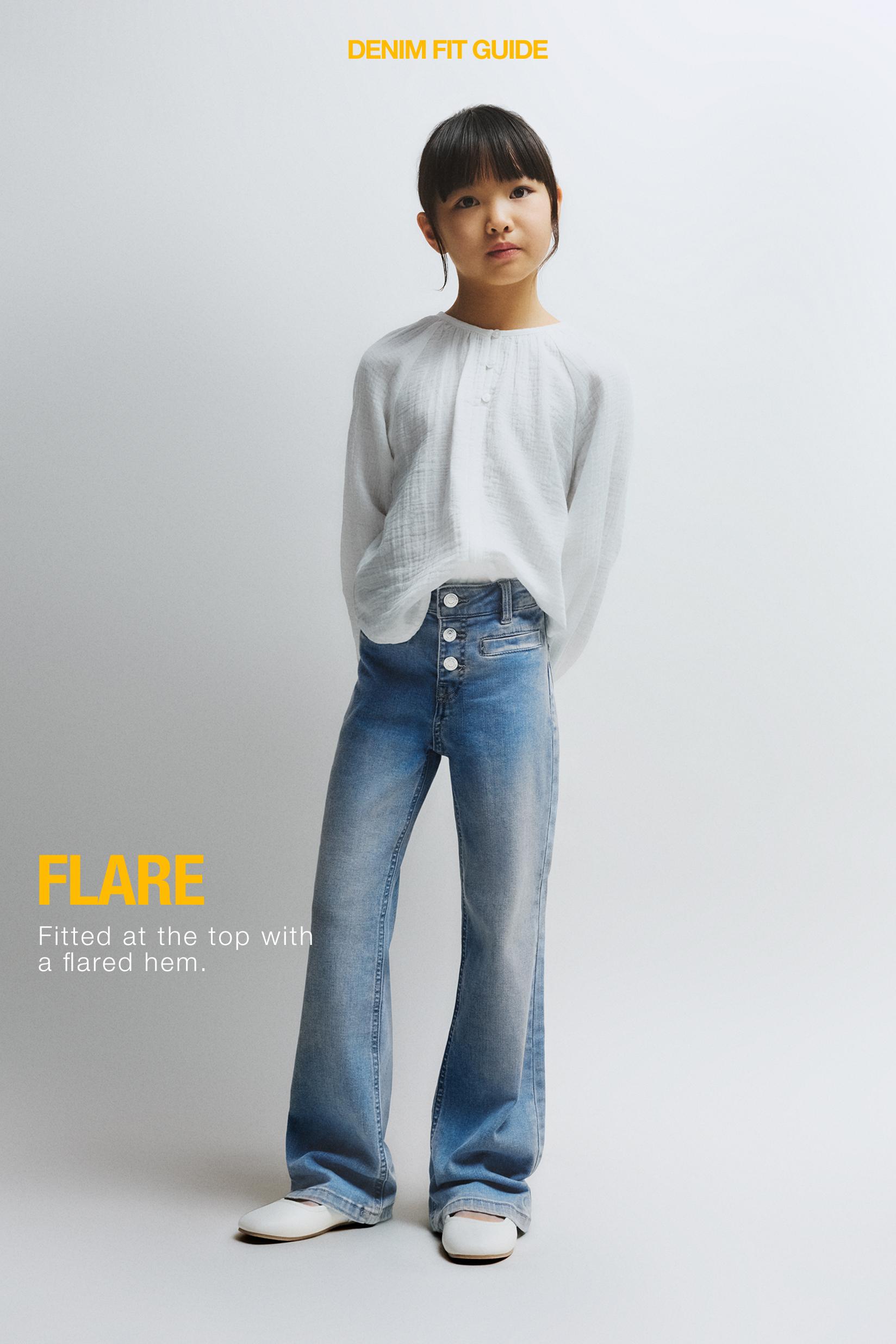 Bell bottom jeans with buttons — PALE BLUE